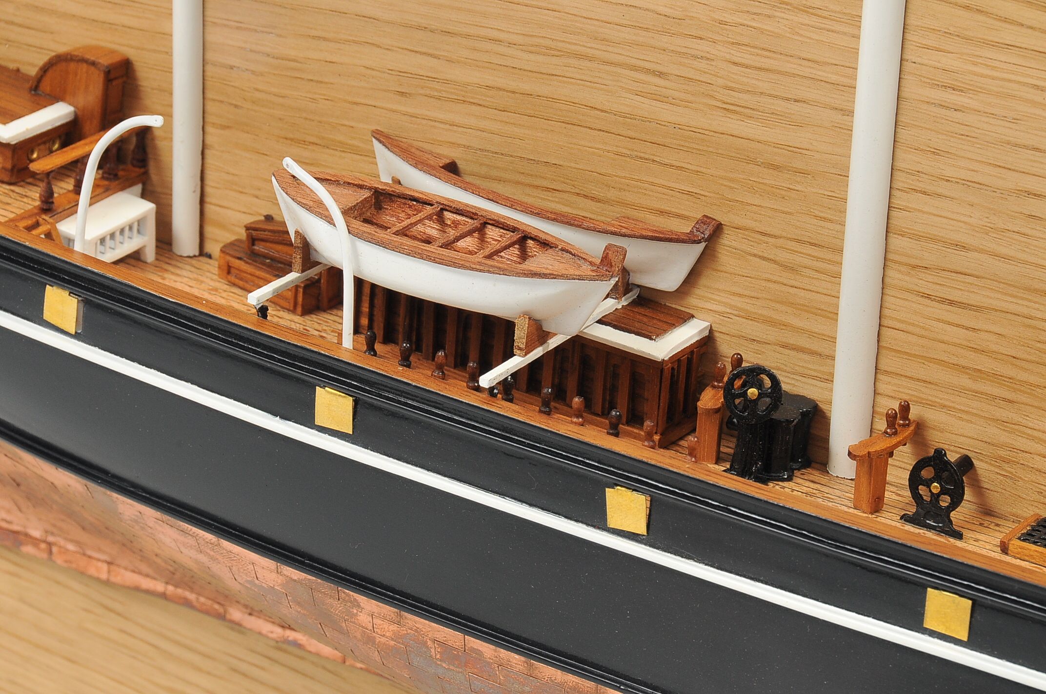 1077-6241-Half-Model-Cutty-Sark-Superior-Range.jpg