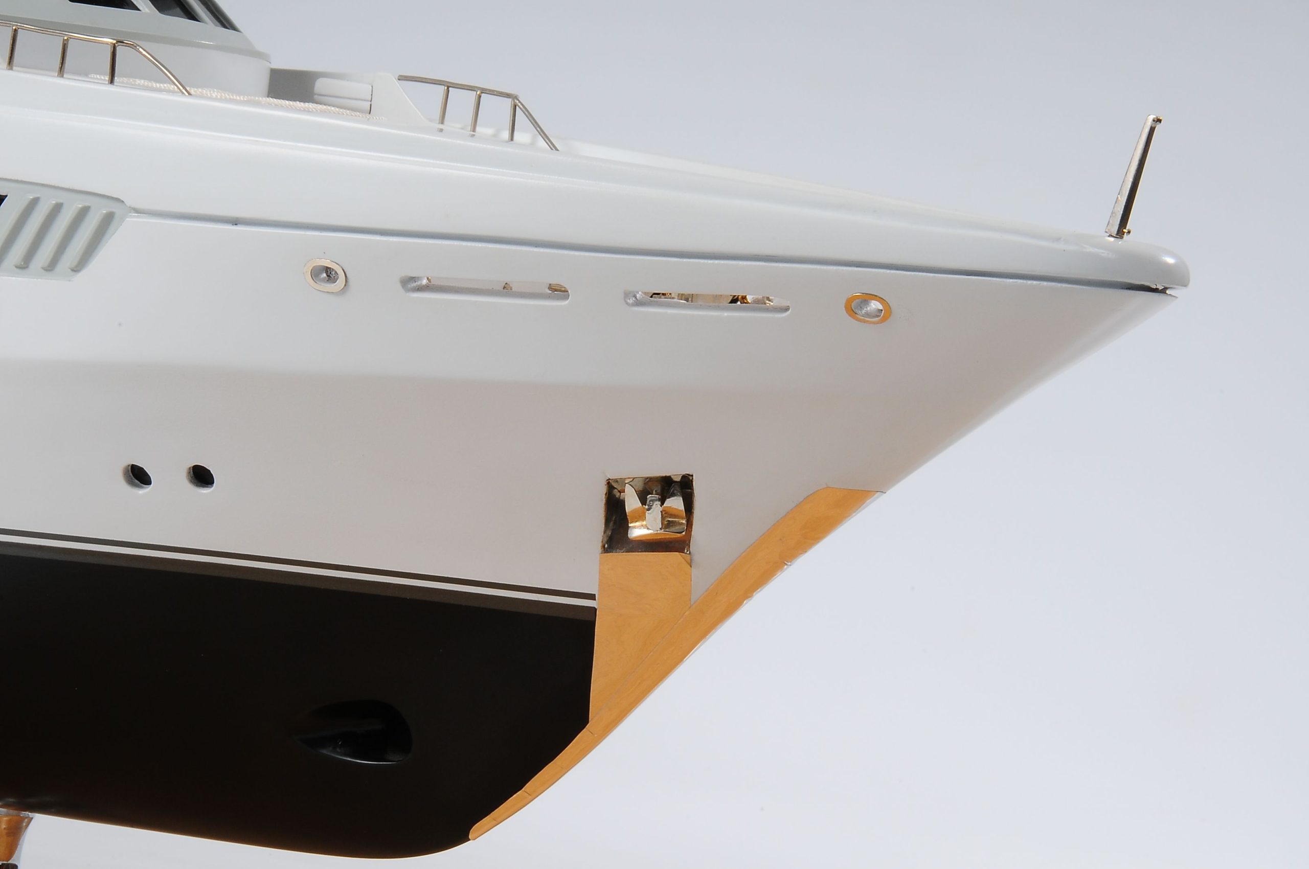 1088-6218-Kathleen-Anne-Model-Yacht-Premier-Range-scaled-1.jpg