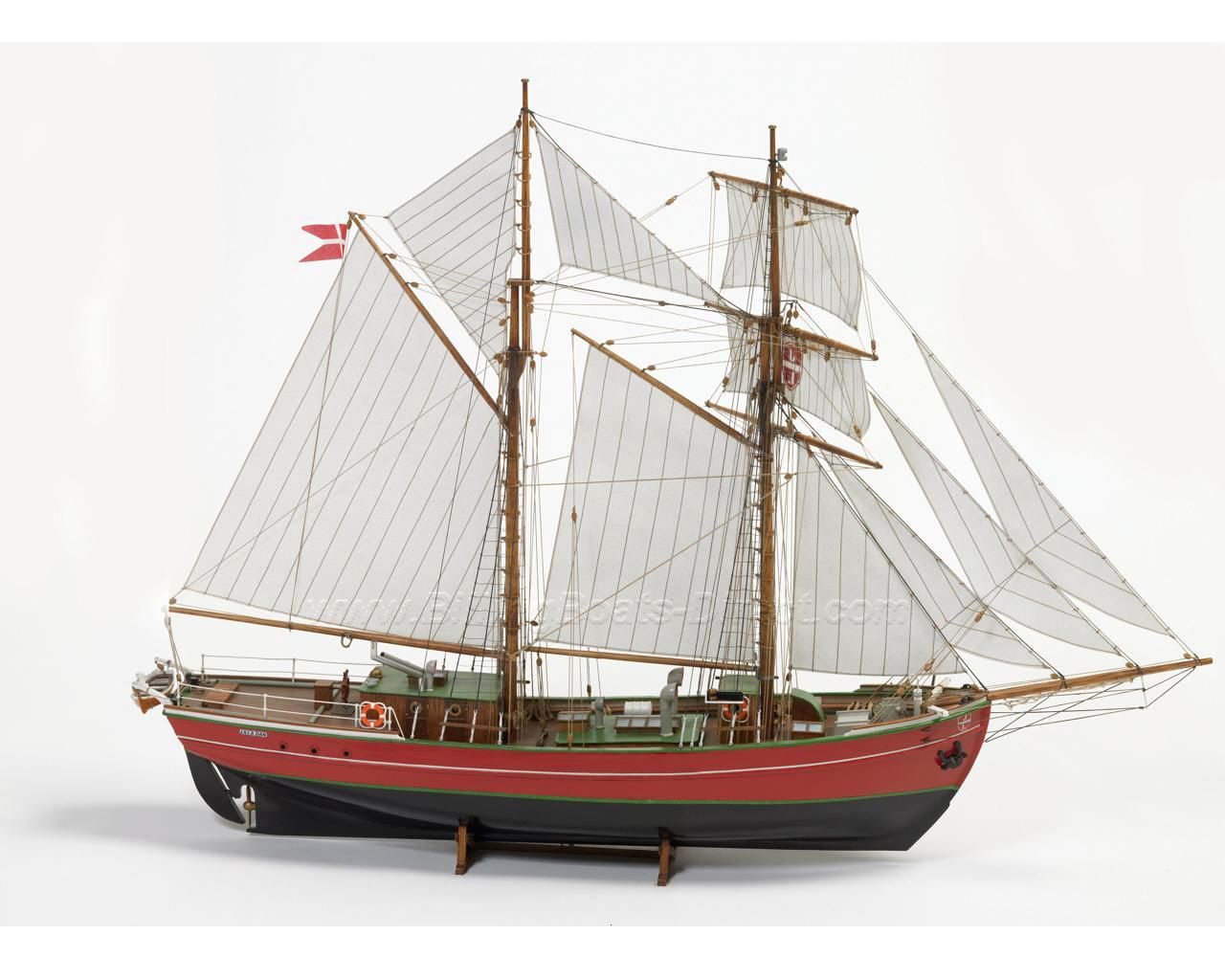 Lilla Dan Model Boat Kit - Billings Boats