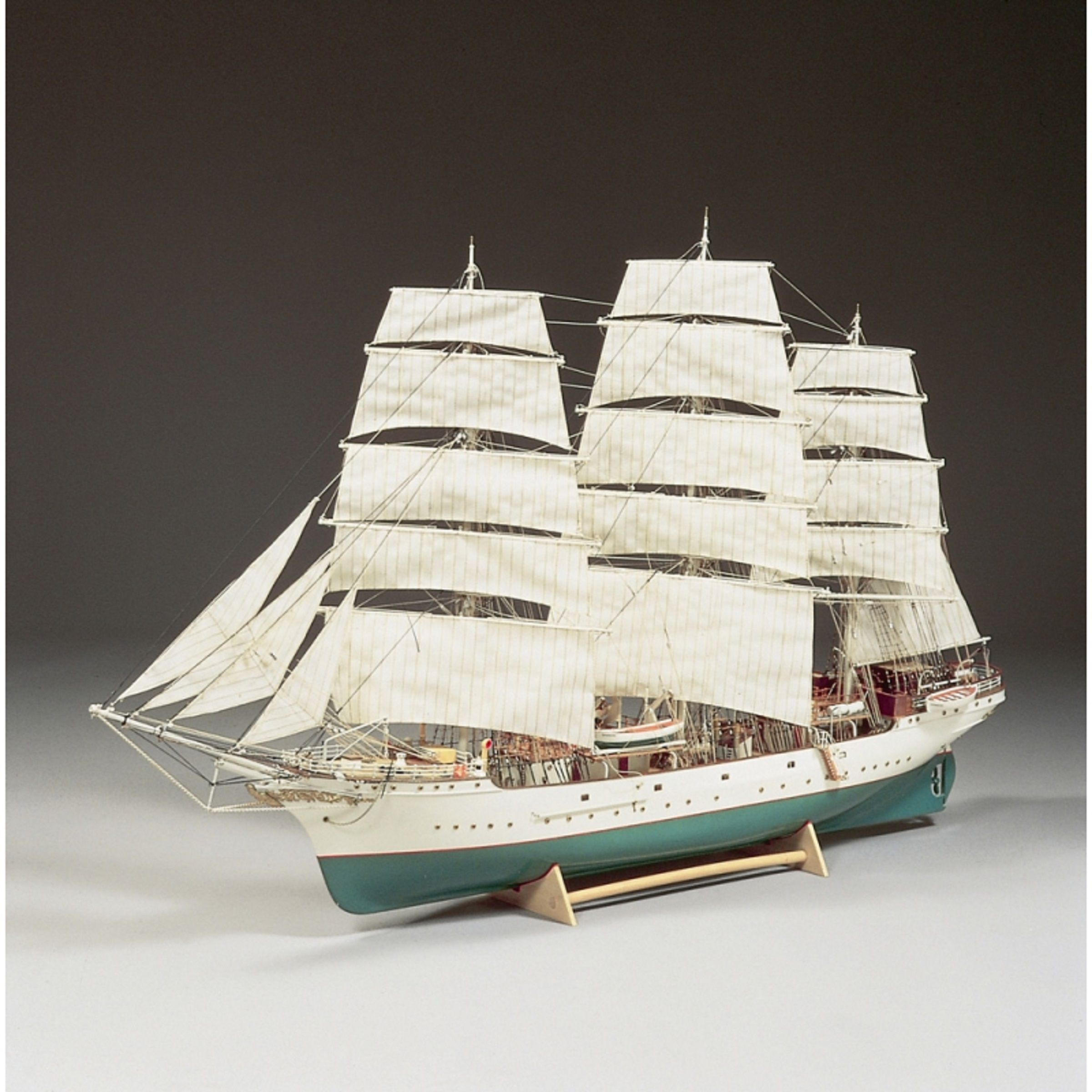 Danmark (Special Edition) Model Boat Kit - Billings Boats