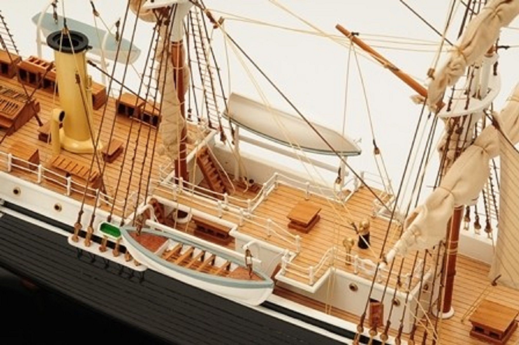 1194-7252-Endurance-1912-Sir-Ernest-Shakleton-Model-Ship-Premier-Range.jpg