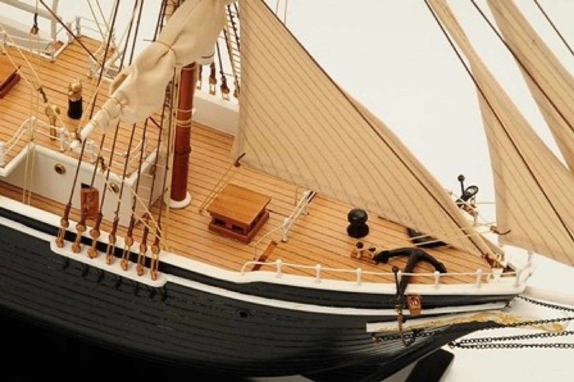 1194-7260-Endurance-1912-Sir-Ernest-Shakleton-Model-Ship-Premier-Range.jpg