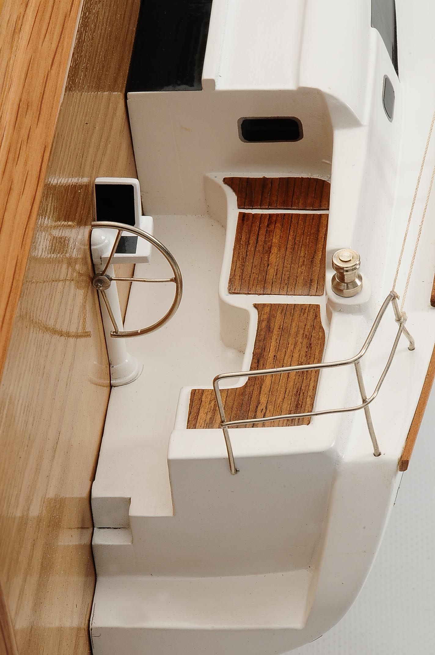 1214-8766-Oceanis-46-Half-Model.jpg