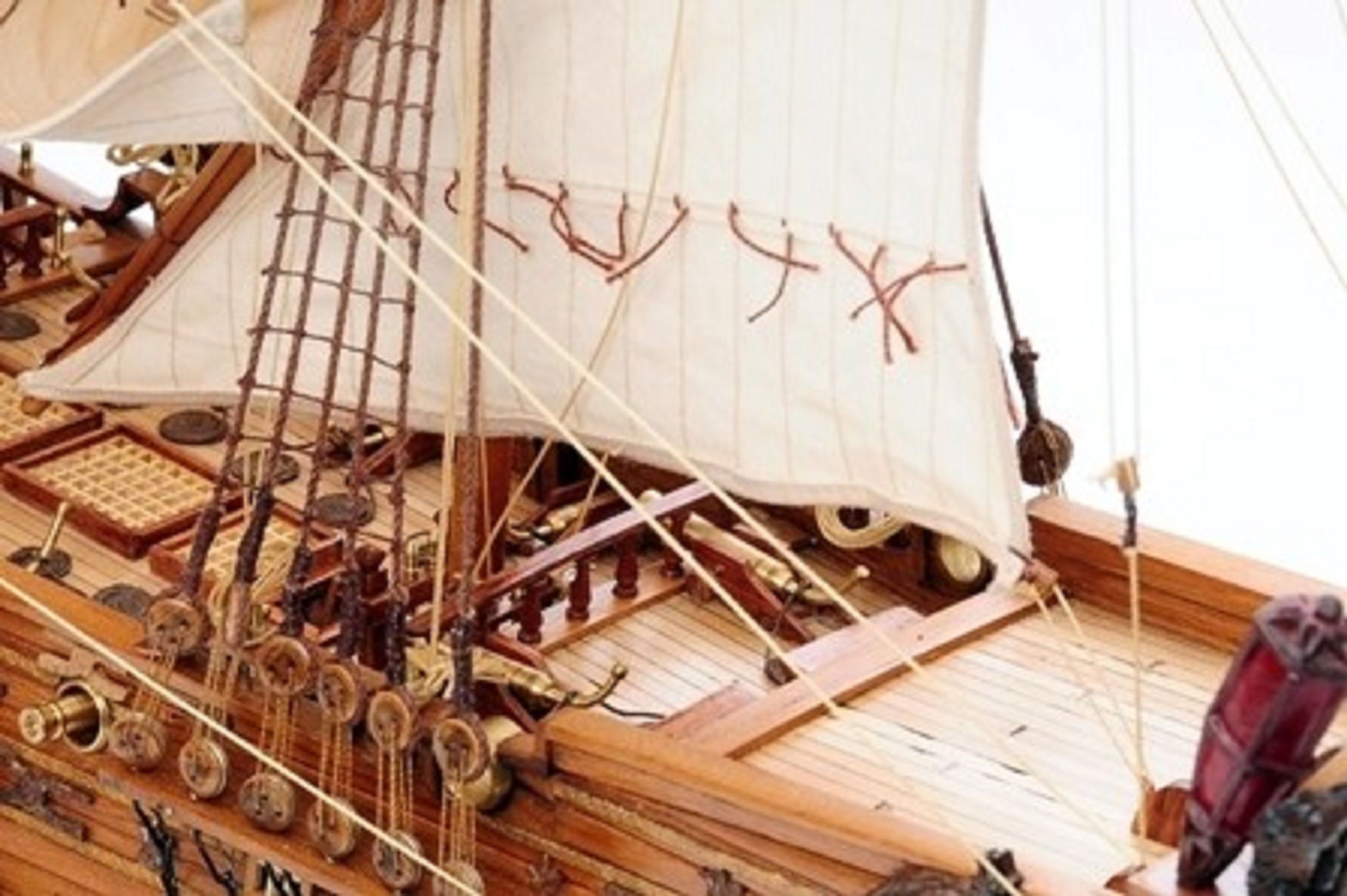 1233-7651-Soleil-Royal-Model-Ship-Premier-Range.jpg