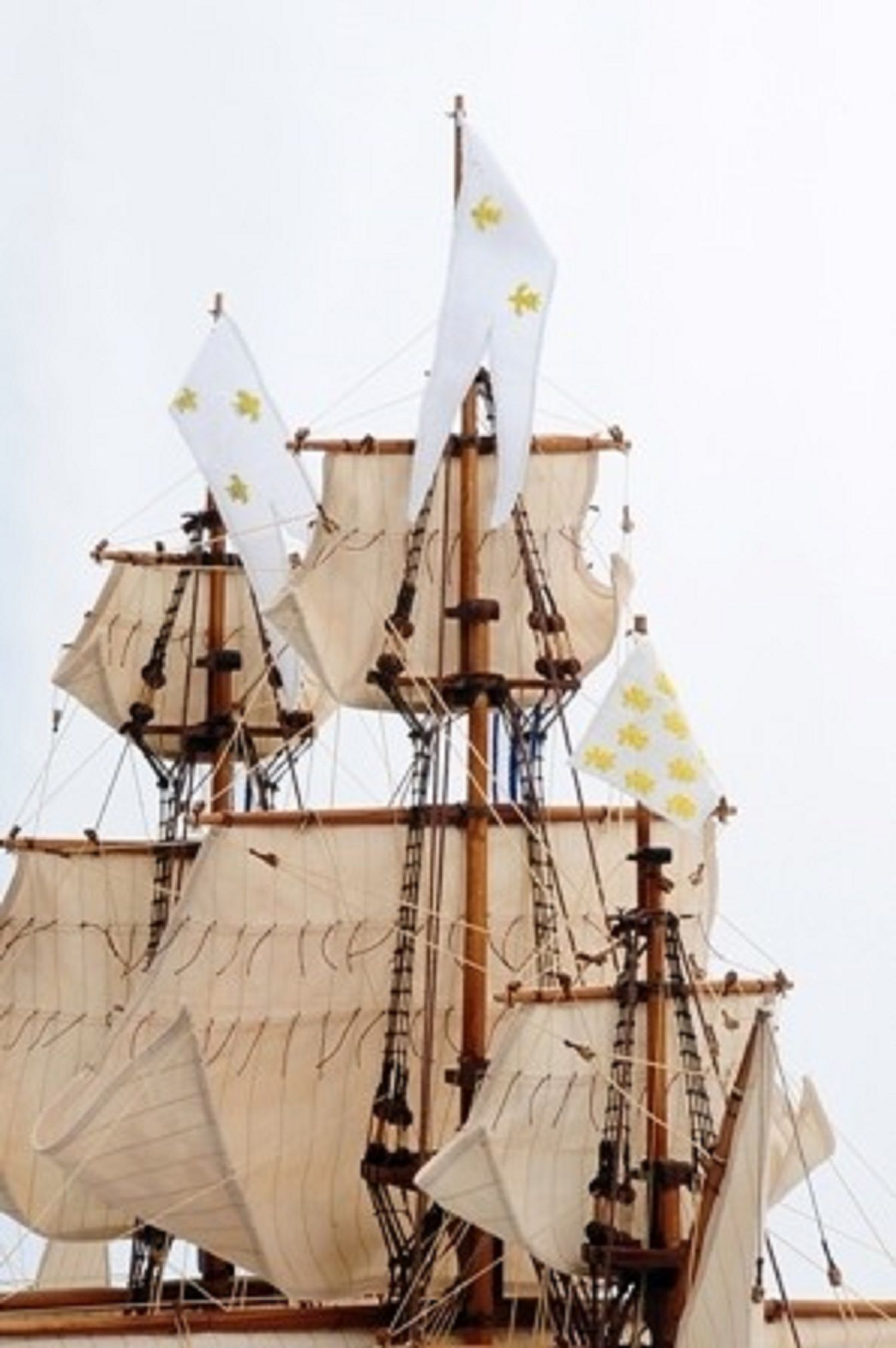 1233-7655-Soleil-Royal-Model-Ship-Premier-Range.jpg