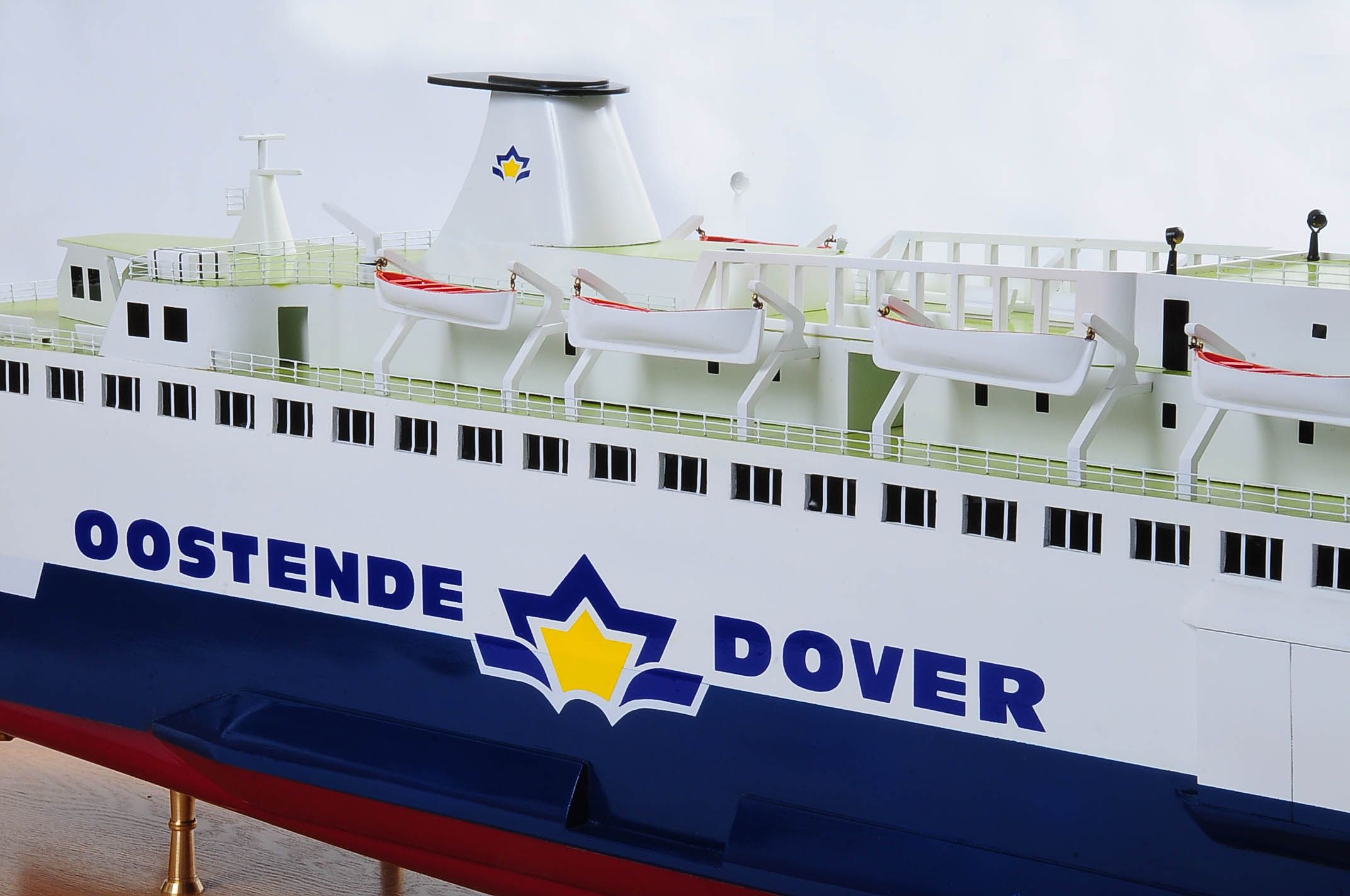 1255-5881-Pride-DOuvre-ship.jpg