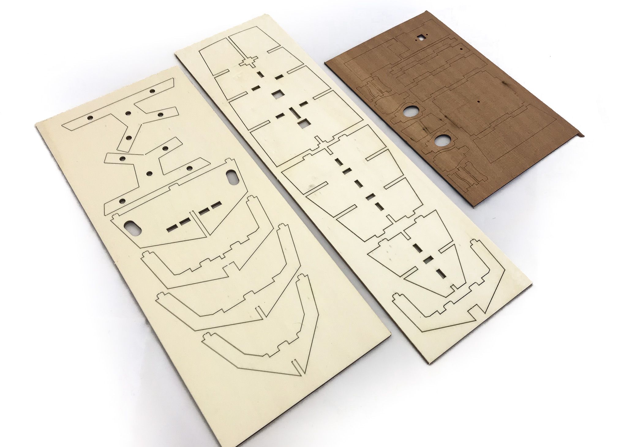 1284-13762-Mincio-Model-Boat-Kit-Mantua-Models-704.jpg