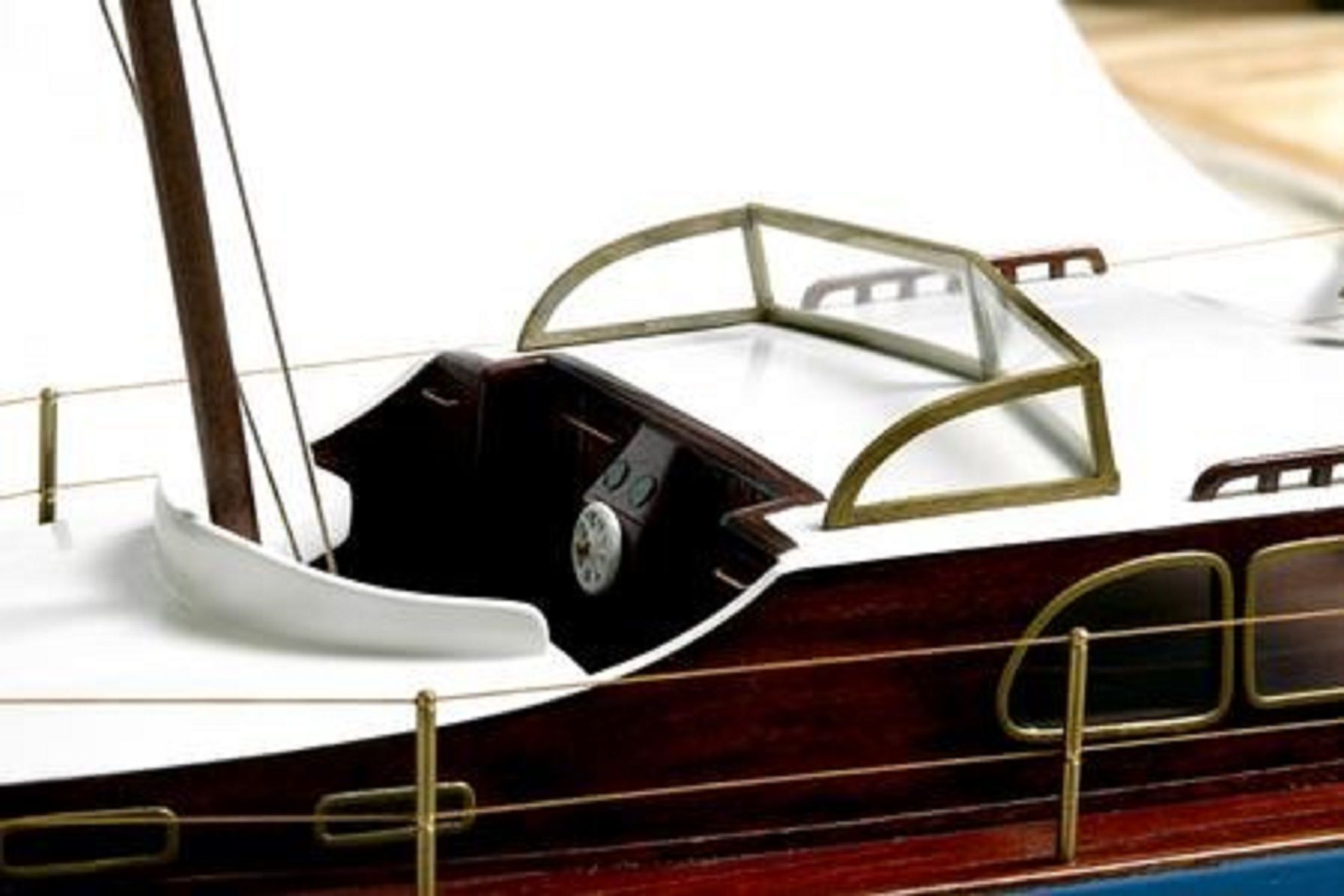 1313-7544-Nouveau-model-boat-Premier-Range.jpg