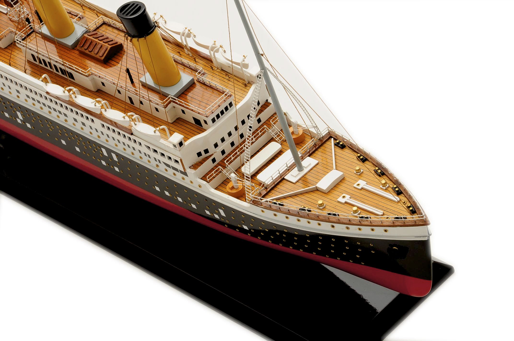 135-5896-RMS-Titanic-Ship-Model-Superior-Range.jpg