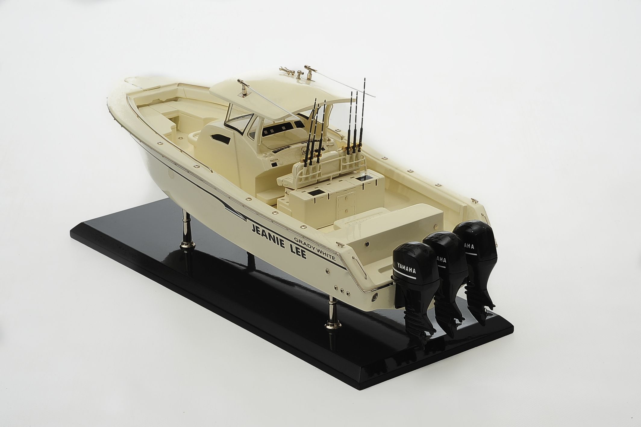1390-8700-Grady-366-Yacht.jpg