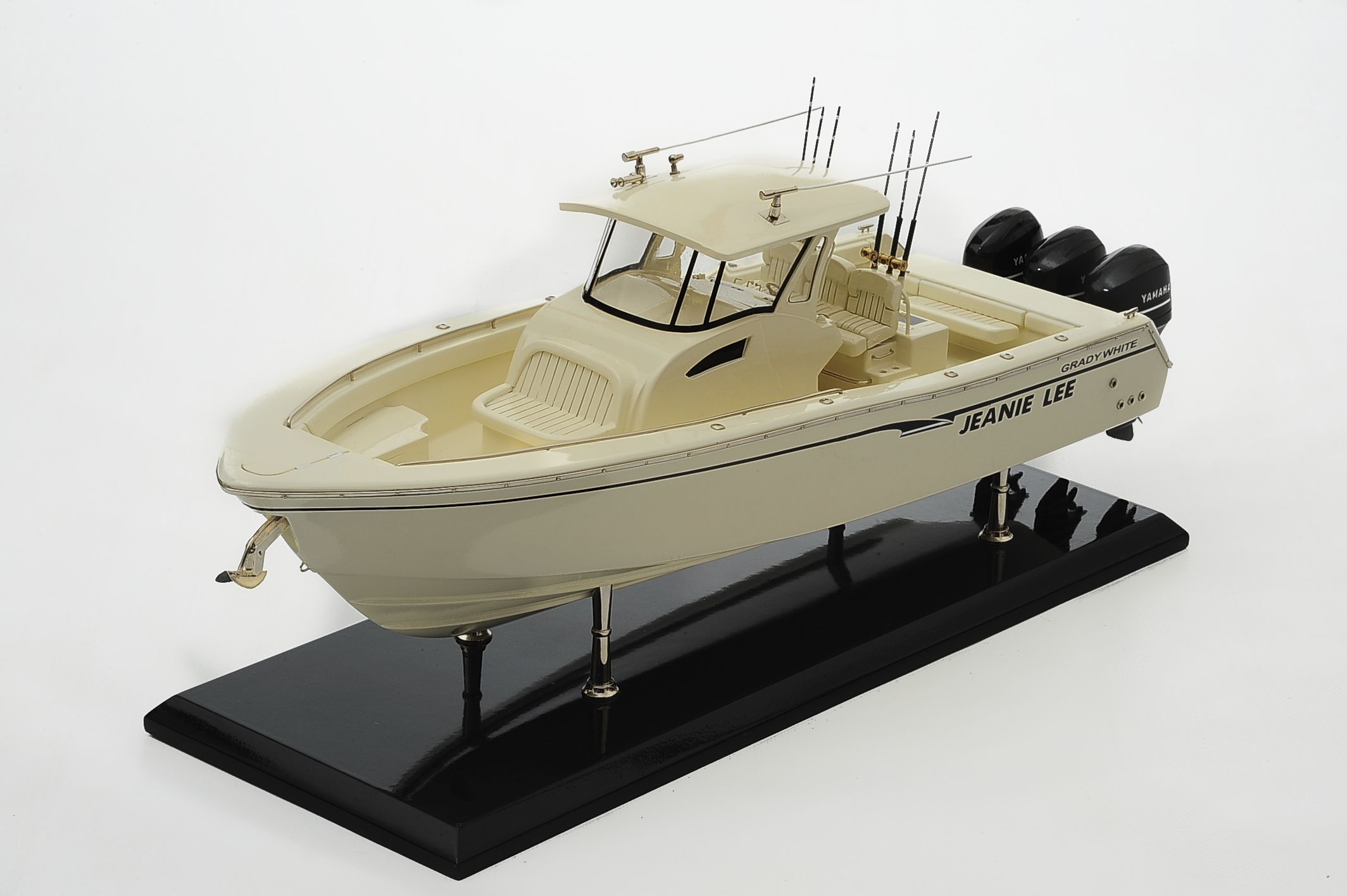1390-8701-Grady-366-Yacht.jpg