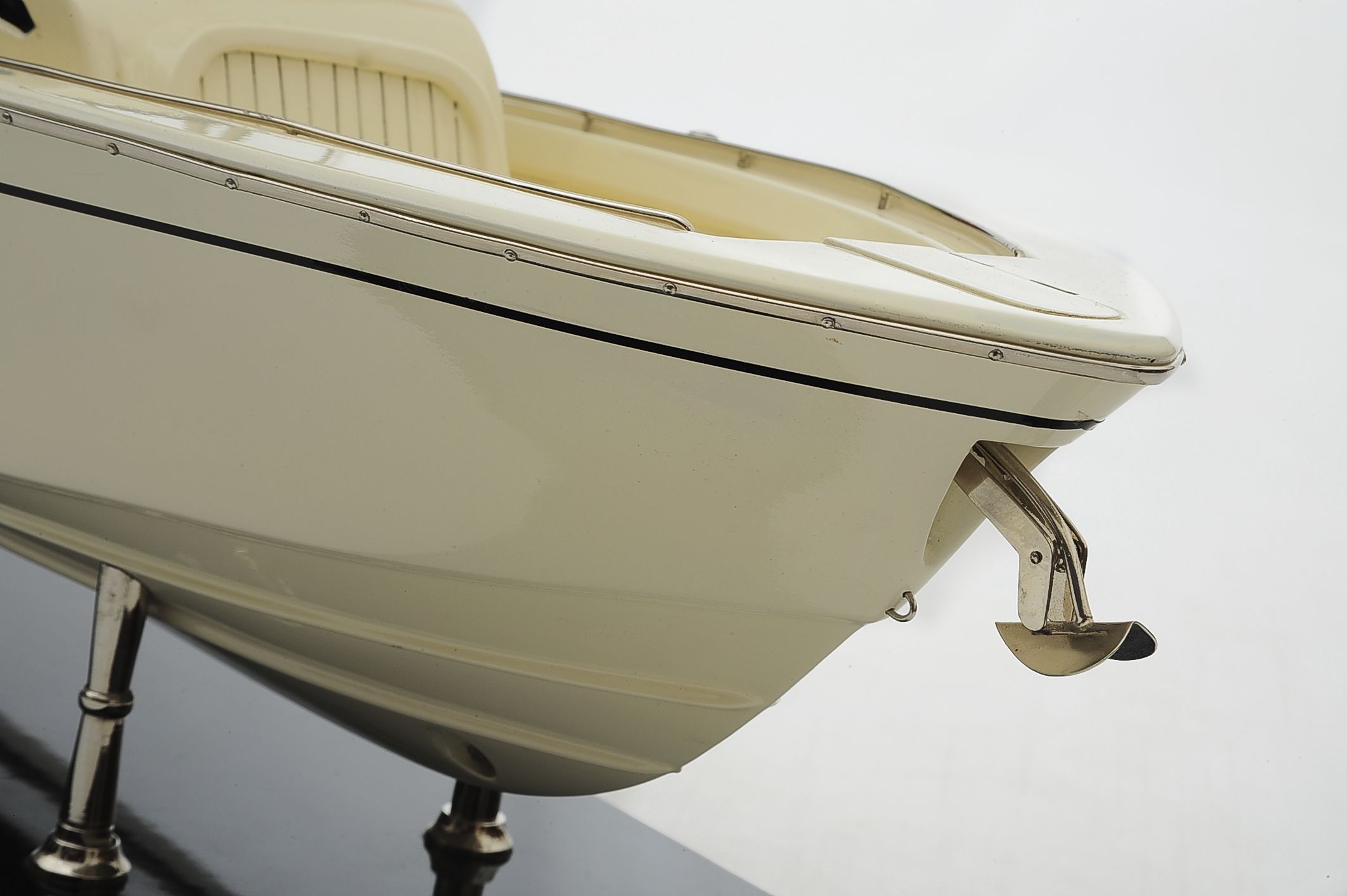 1390-8704-Grady-366-Yacht.jpg