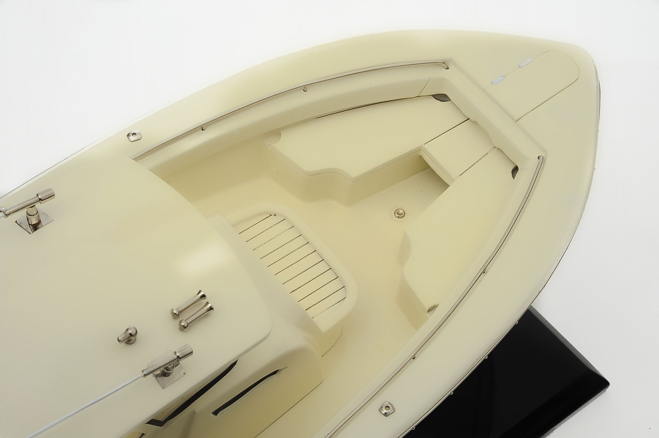 1390-8709-Grady-366-Yacht.jpg
