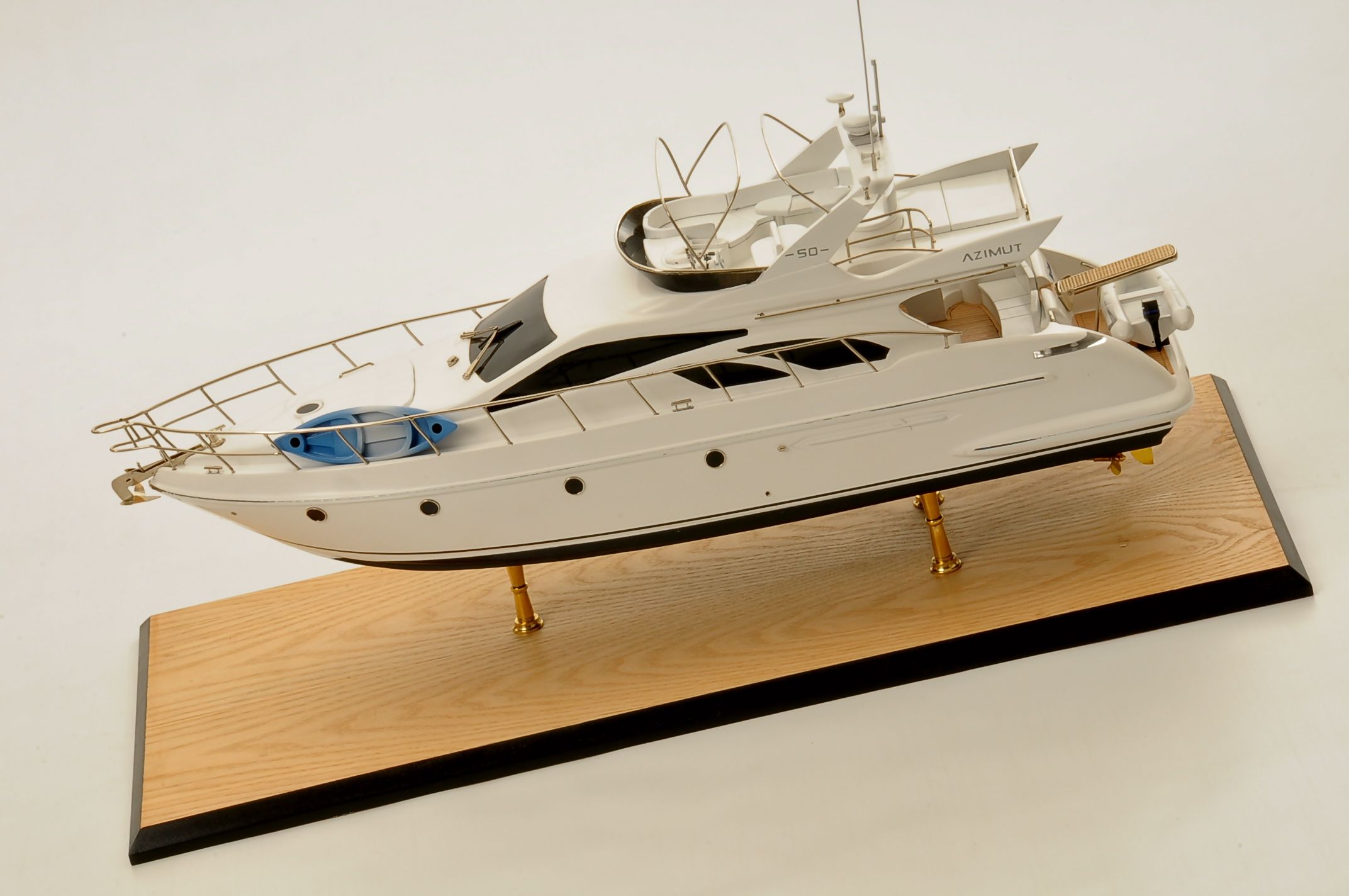 Azimut 50 Display Ship Model - Premier Ship Models