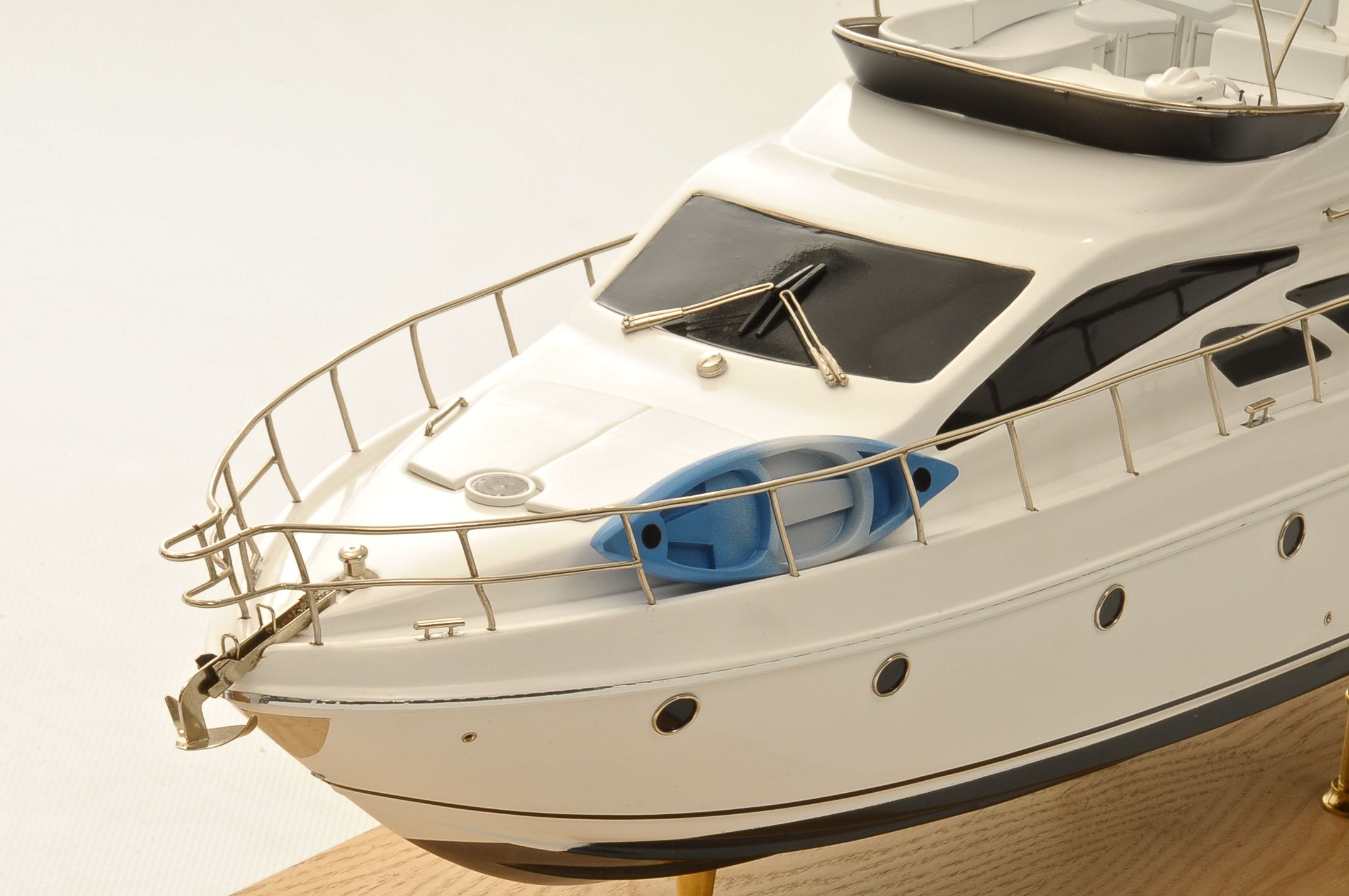 1399-6367-Azimut-Model-Yacht.jpg