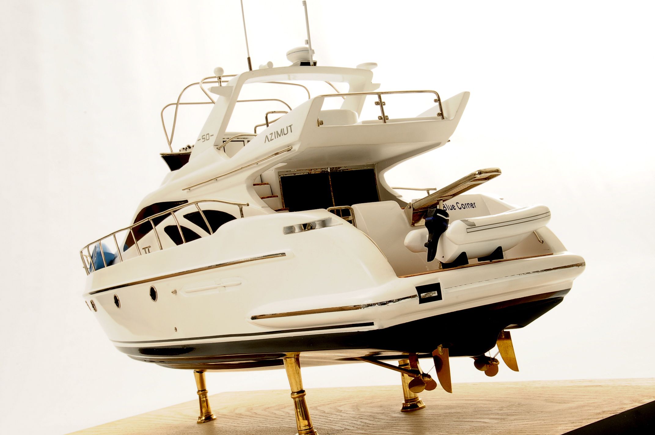 1399-6386-Azimut-Model-Yacht.jpg