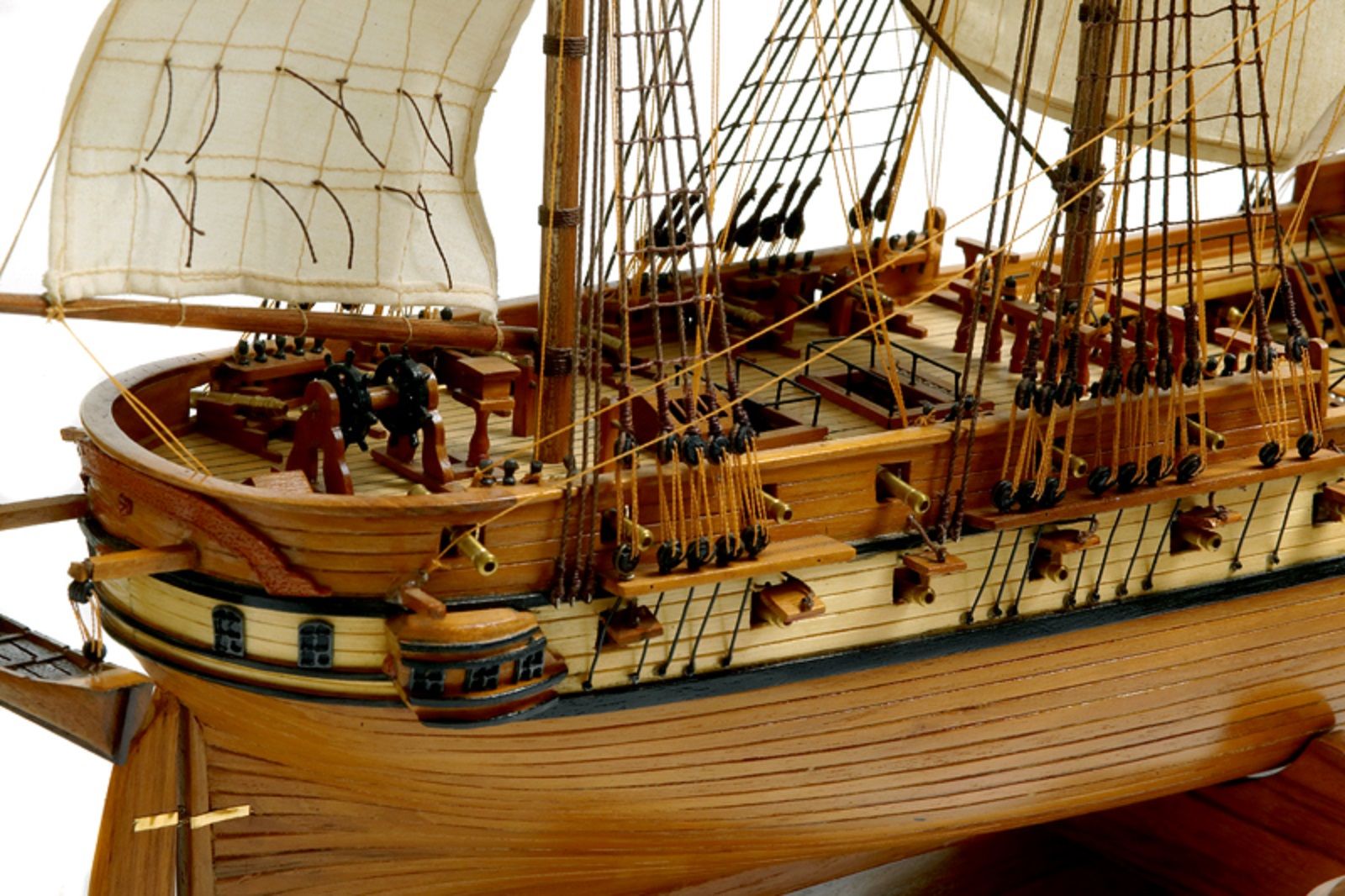 140-8620-USS-Constellation-Model-Boat-Superior-Range.jpg