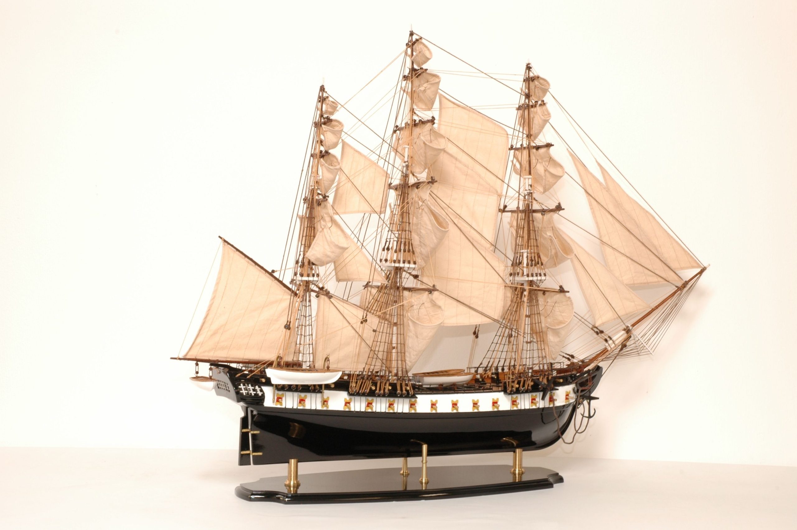 141-8177-USS-Constitution-Model-Ship-Superior-Range-scaled-1.jpg