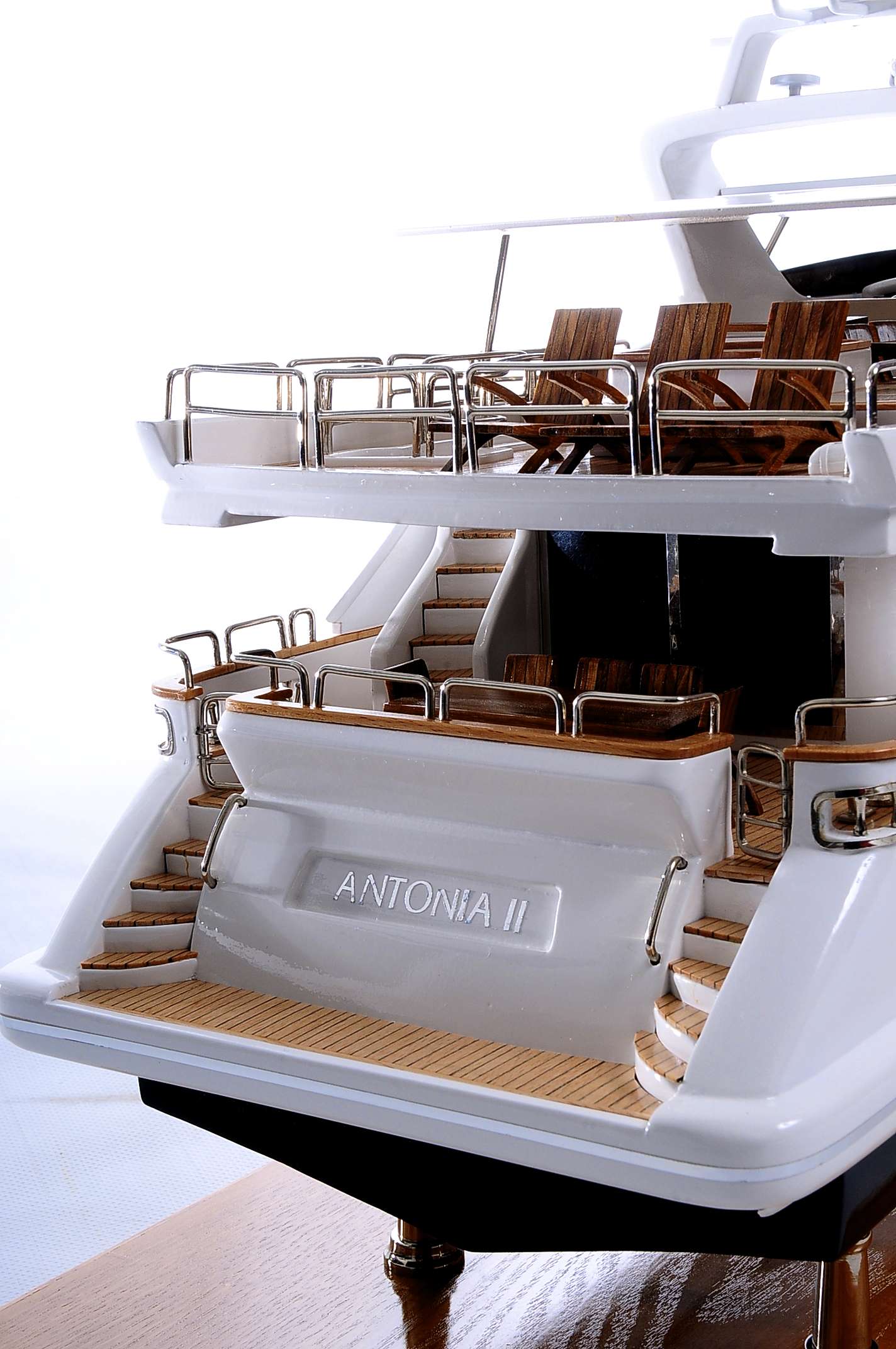 1435-4481-Antonia-II-Model-Yacht.jpg