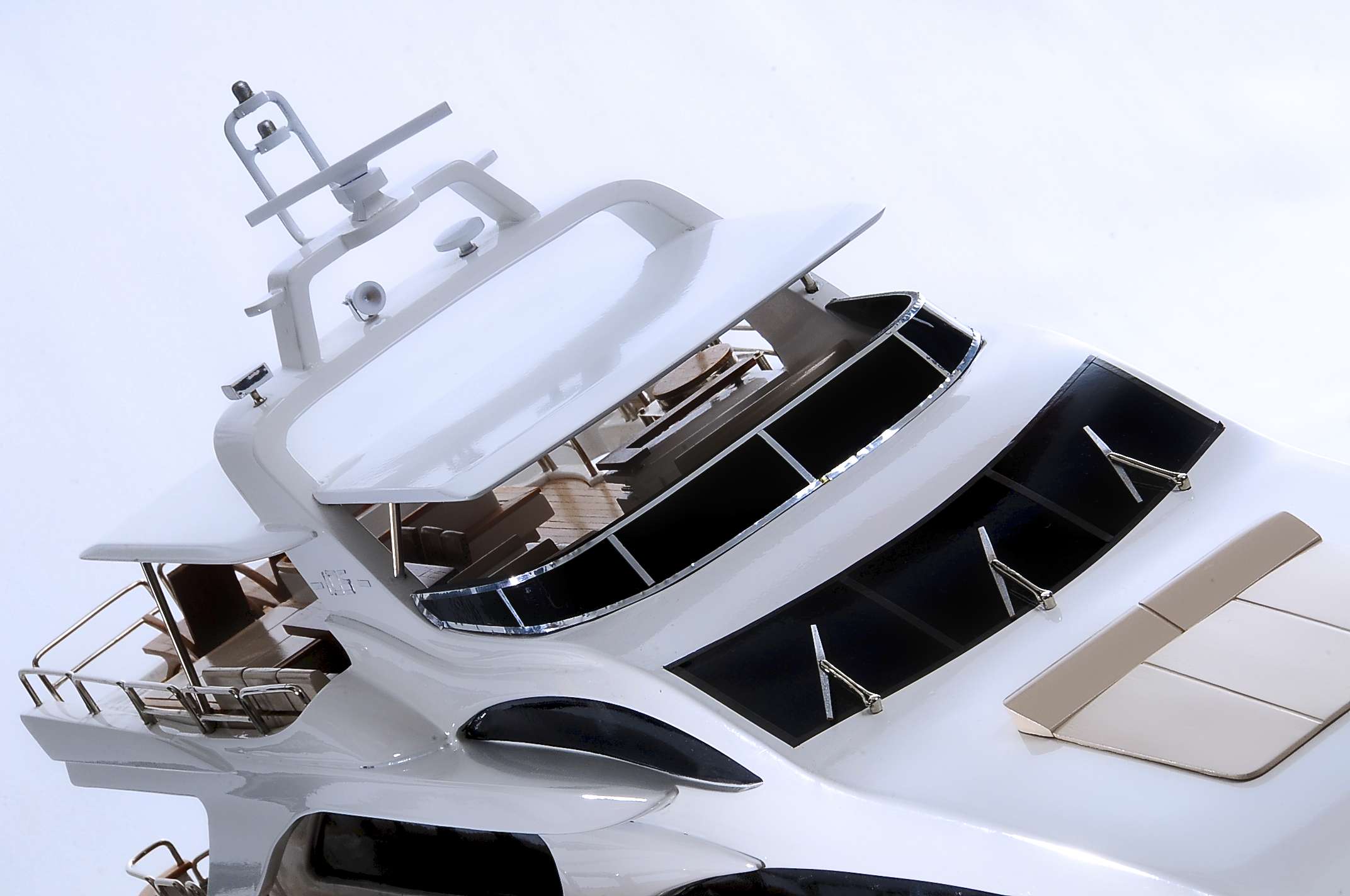 1435-4489-Antonia-II-Model-Yacht.jpg