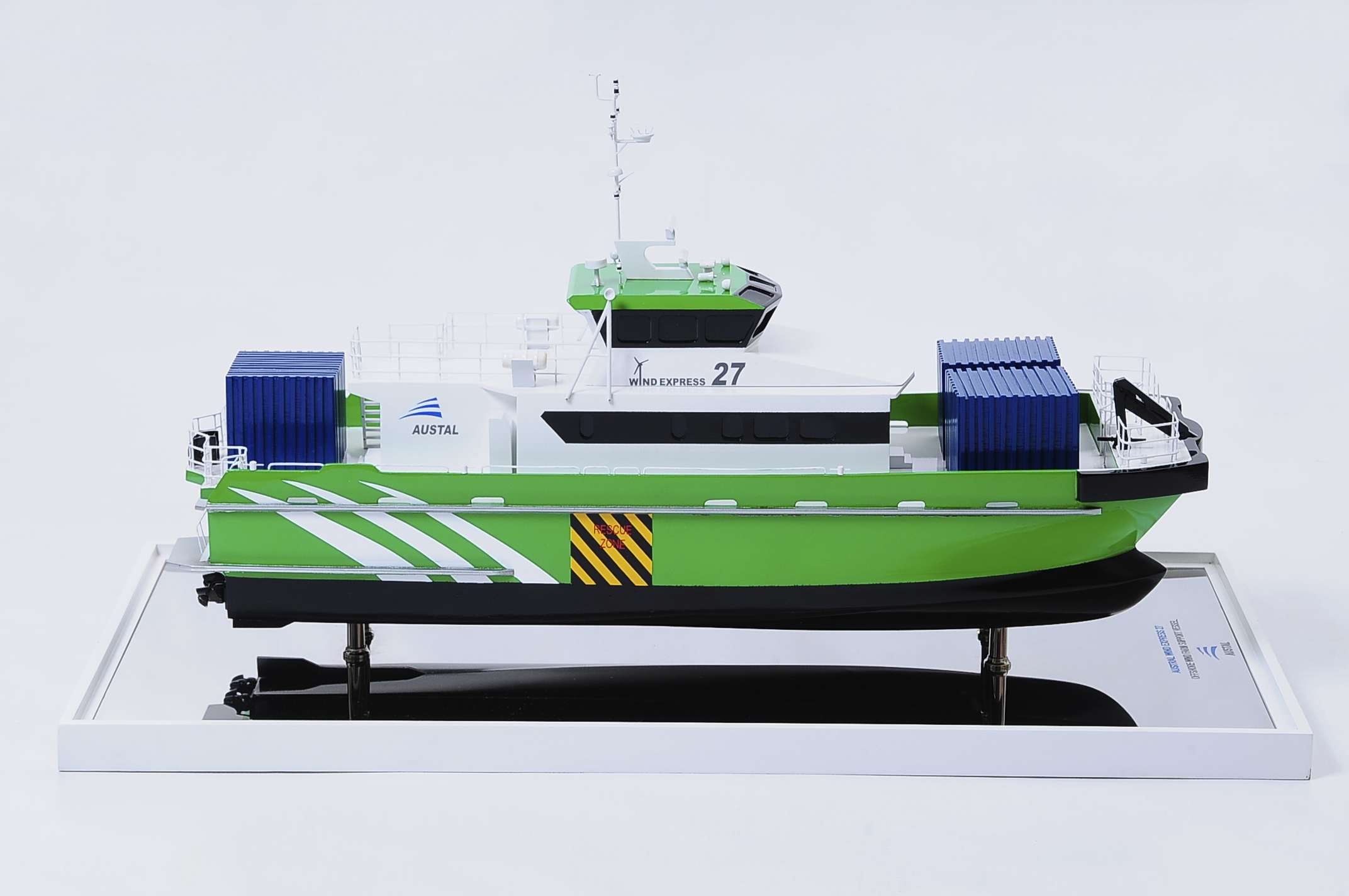 Wind Express 27 Catamaran Display Ship Model - Premier Ship Models
