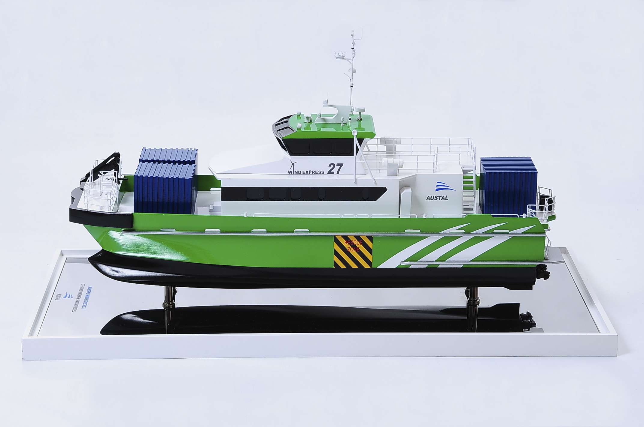1440-4945-Wind-Express-27-Catamaran-Model.jpg