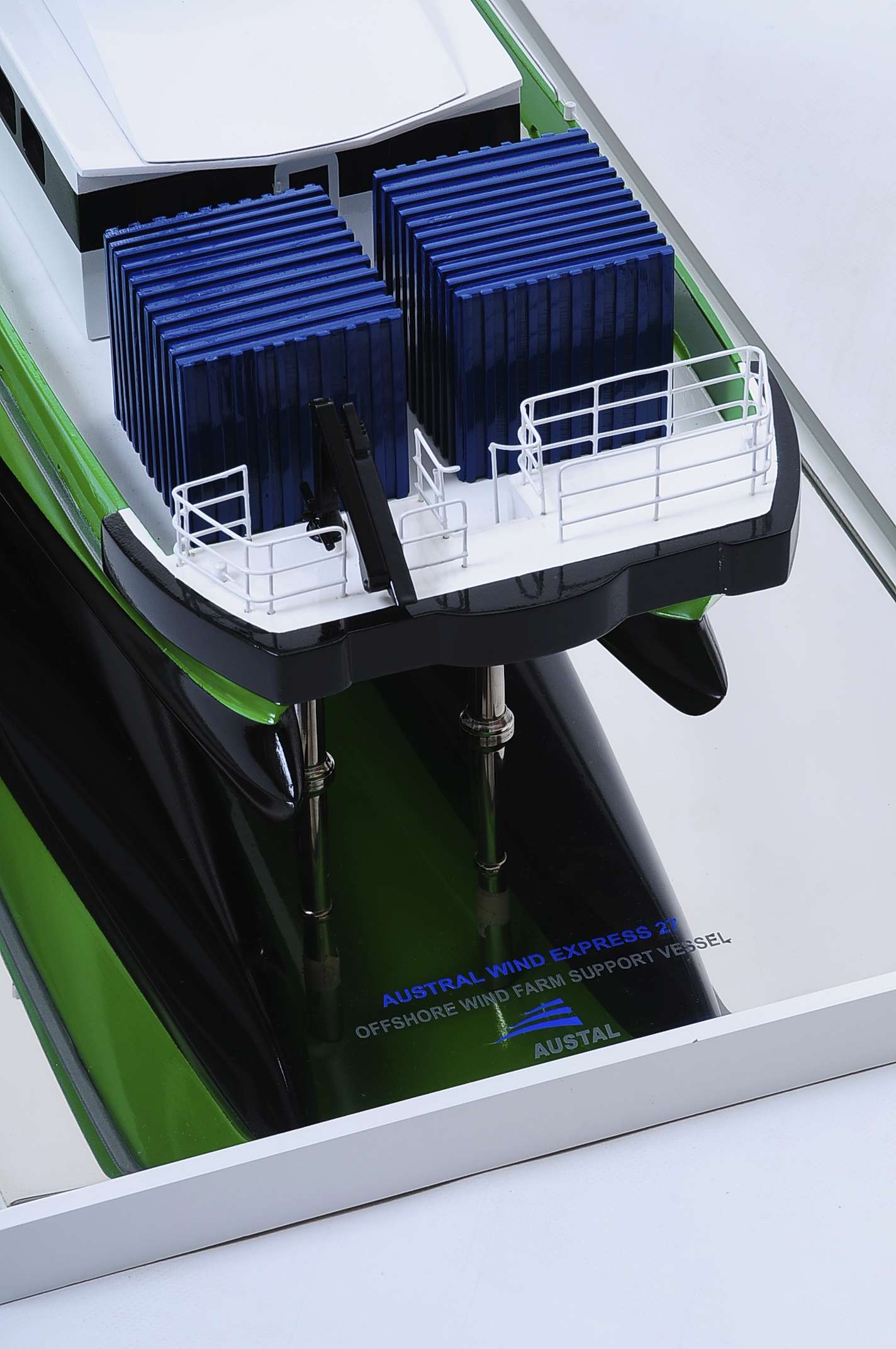 1440-4951-Wind-Express-27-Catamaran-Model.jpg