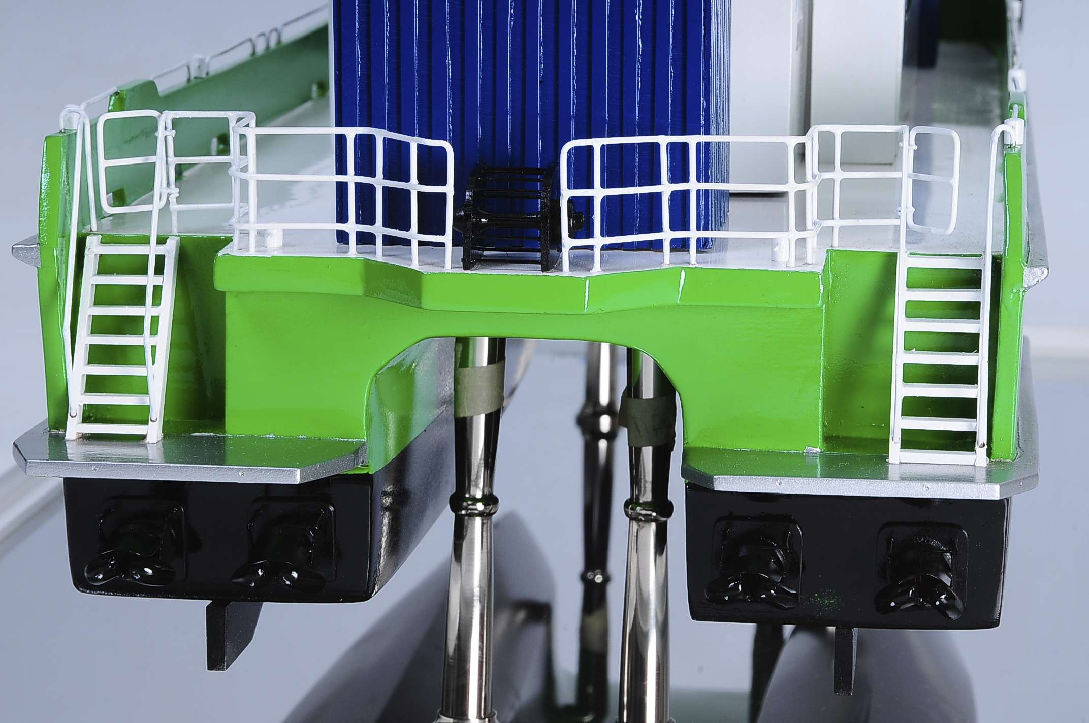 1440-4963-Wind-Express-27-Catamaran-Model.jpg