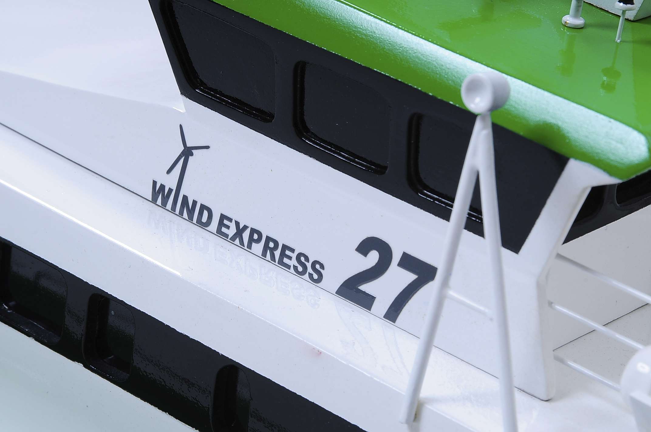 1440-4966-Wind-Express-27-Catamaran-Model.jpg