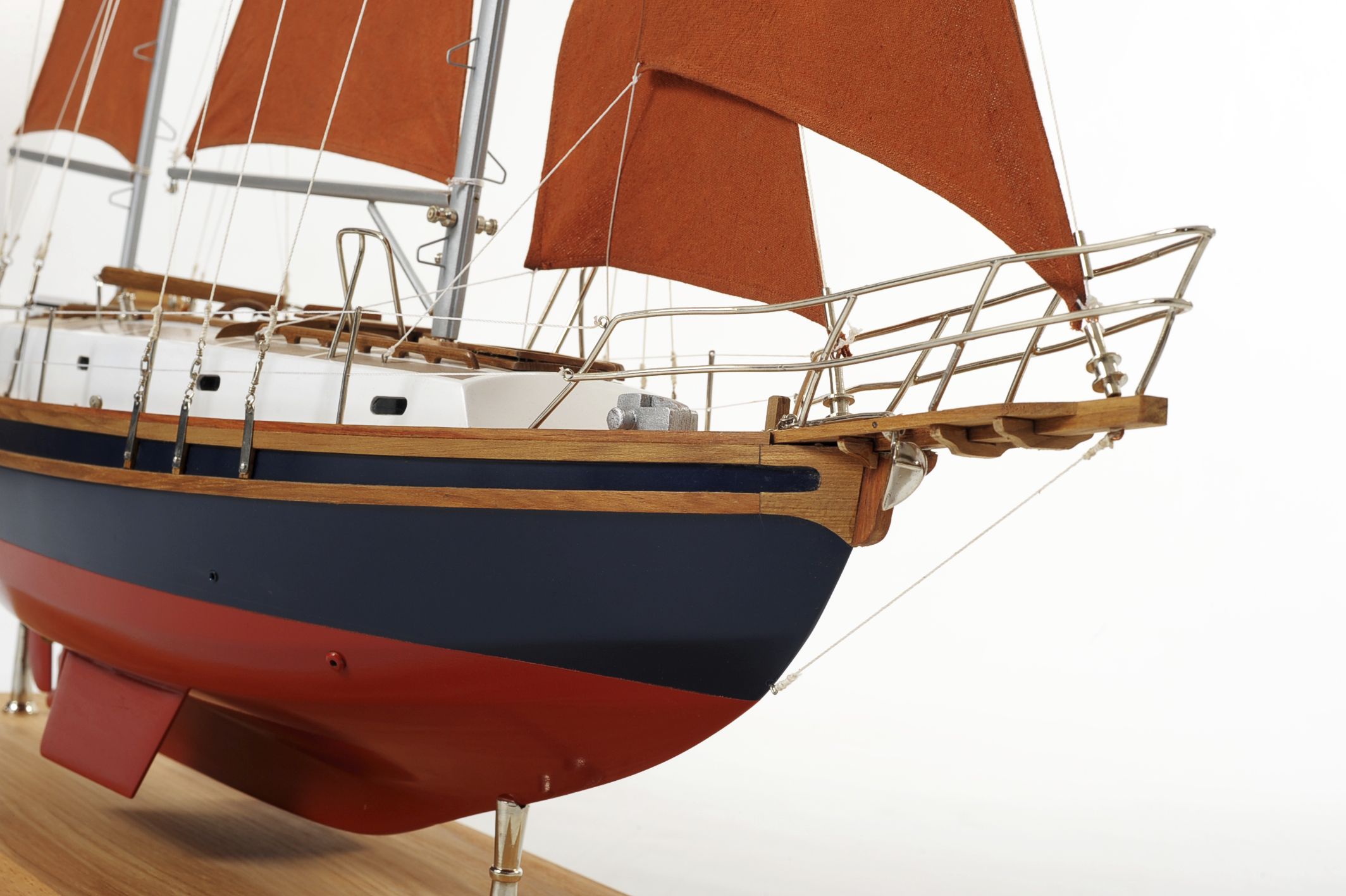 1483-6474-Wight-Steel-Sailing-Yacht.jpg