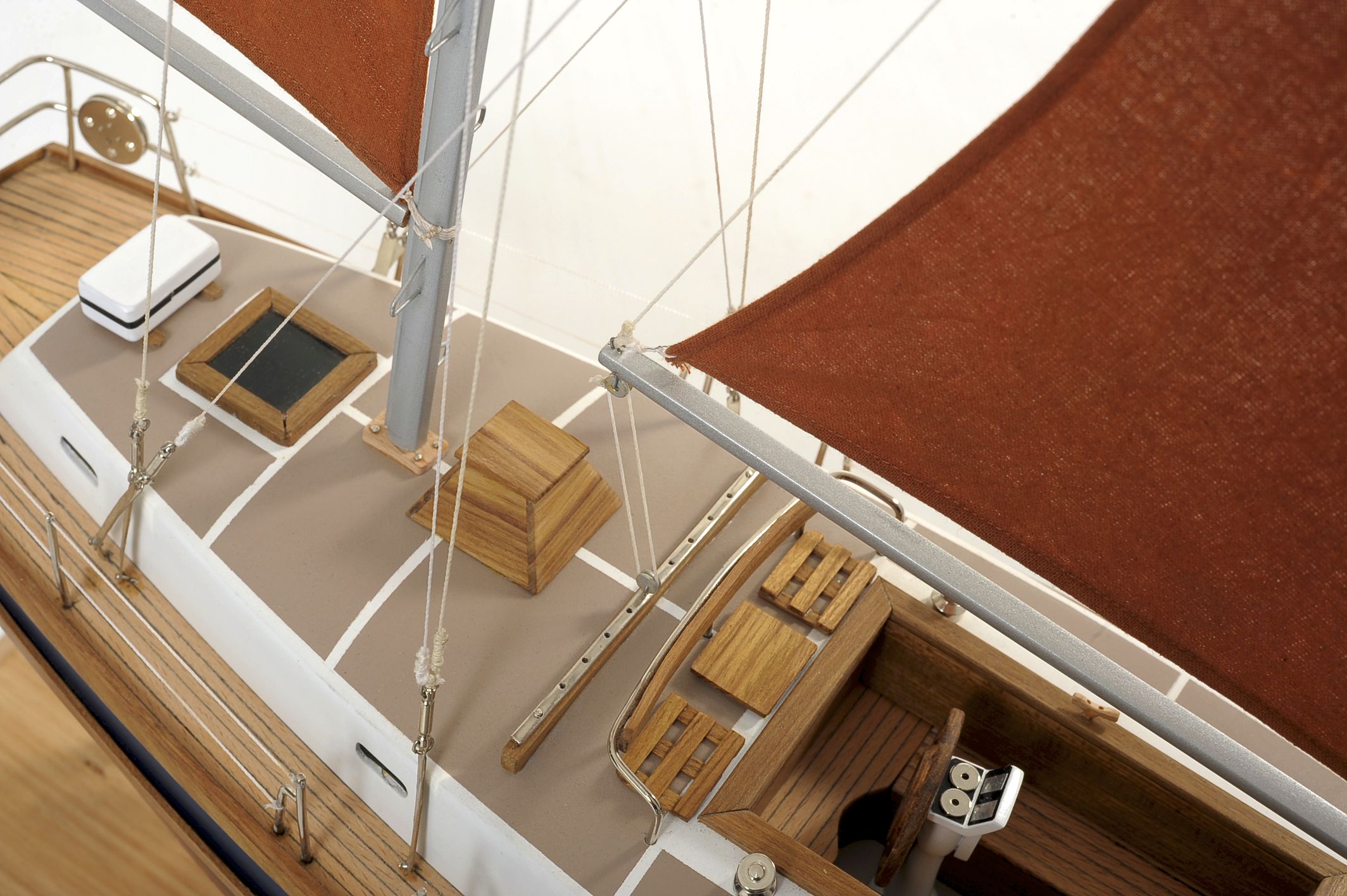 1483-6477-Wight-Steel-Sailing-Yacht.jpg