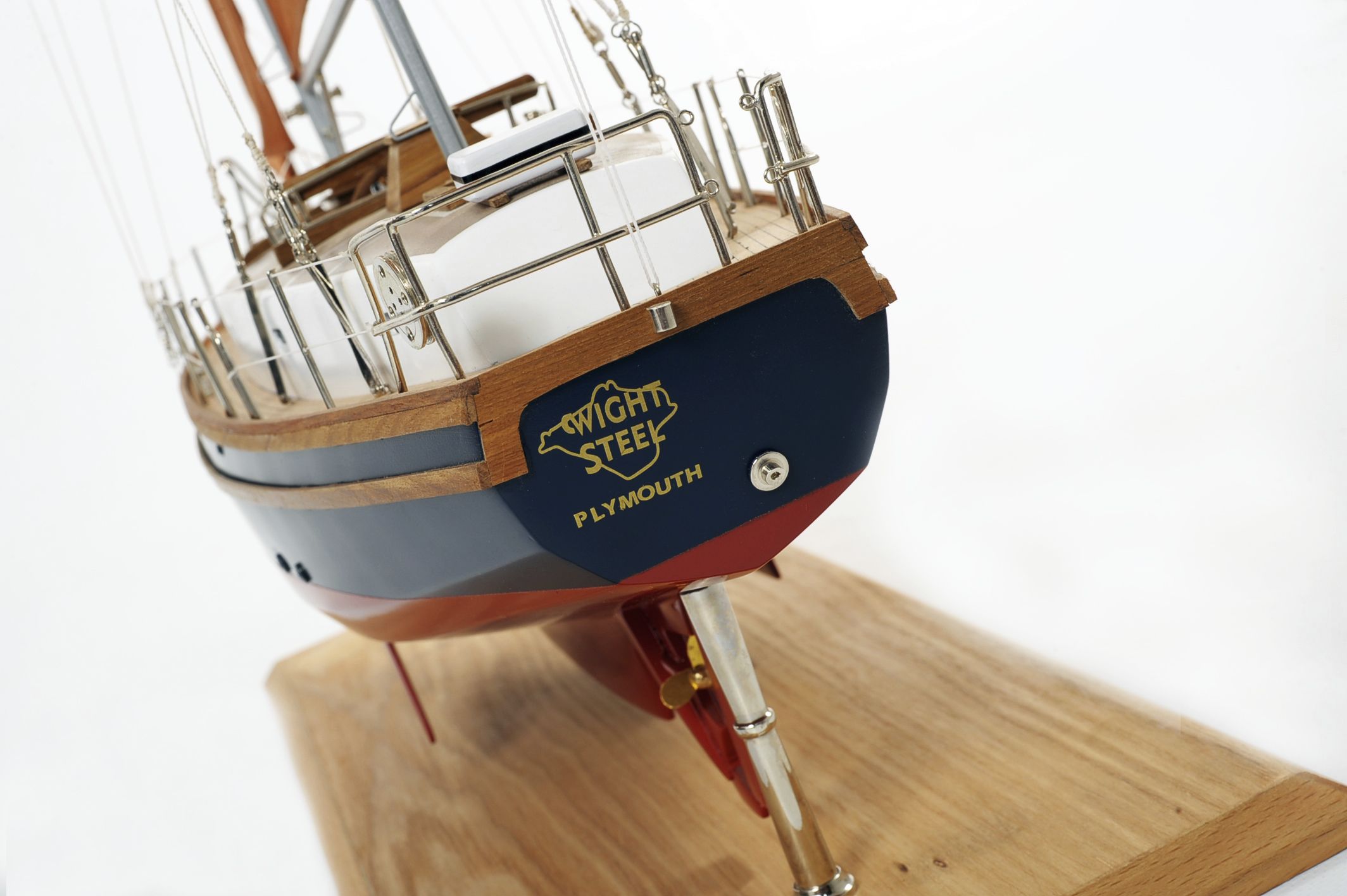 1483-6478-Wight-Steel-Sailing-Yacht.jpg