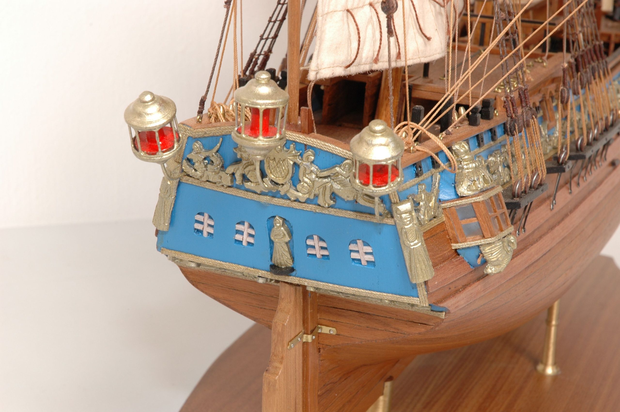 149-8203-Royal-Caroline-Ship-Model-Superior-Range-scaled-1.jpg