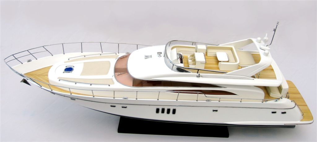 Viking 70 Sport Cruiser Display Ship Model (Standard Range) - GN