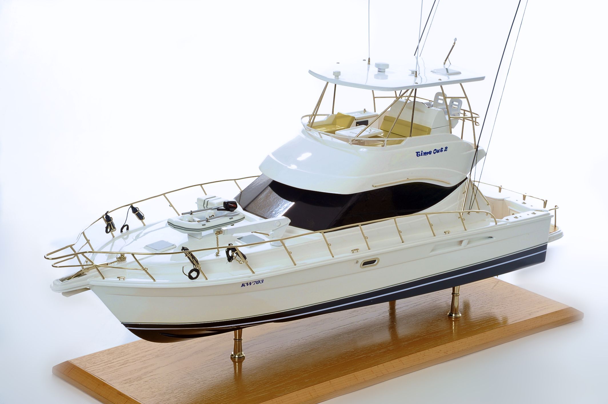 1517-8952-Rivera-45-Model-Boat-Time-Out-2.jpg