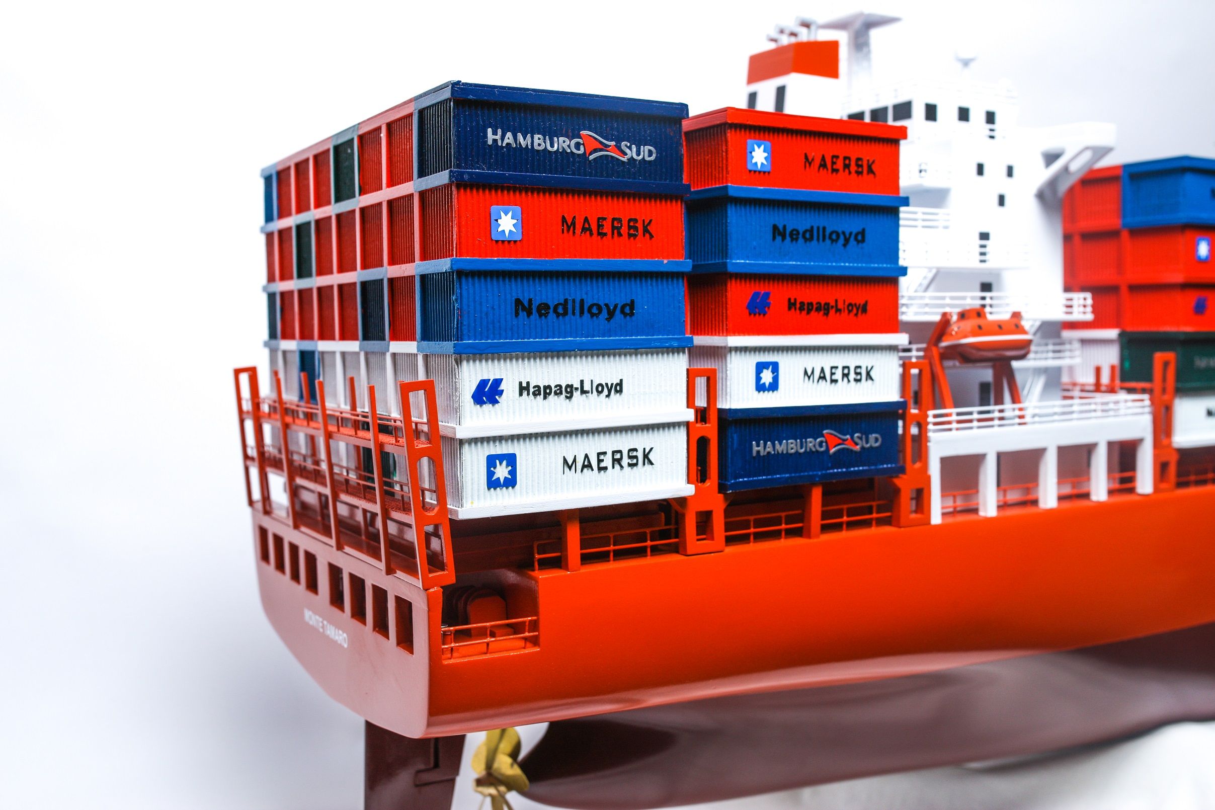 1527-9163-Hamburg-Sud-Container-Ship-Model.jpg