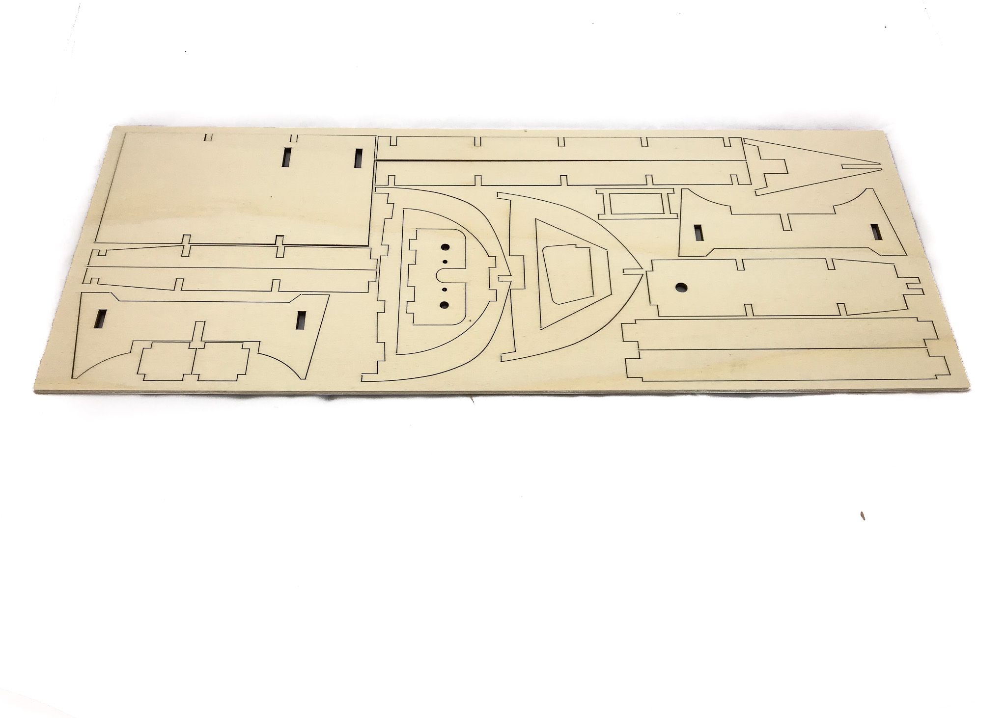 1563-13753-Bruma-Cabin-Cruiser-Kit-Mantua-models-736.jpg