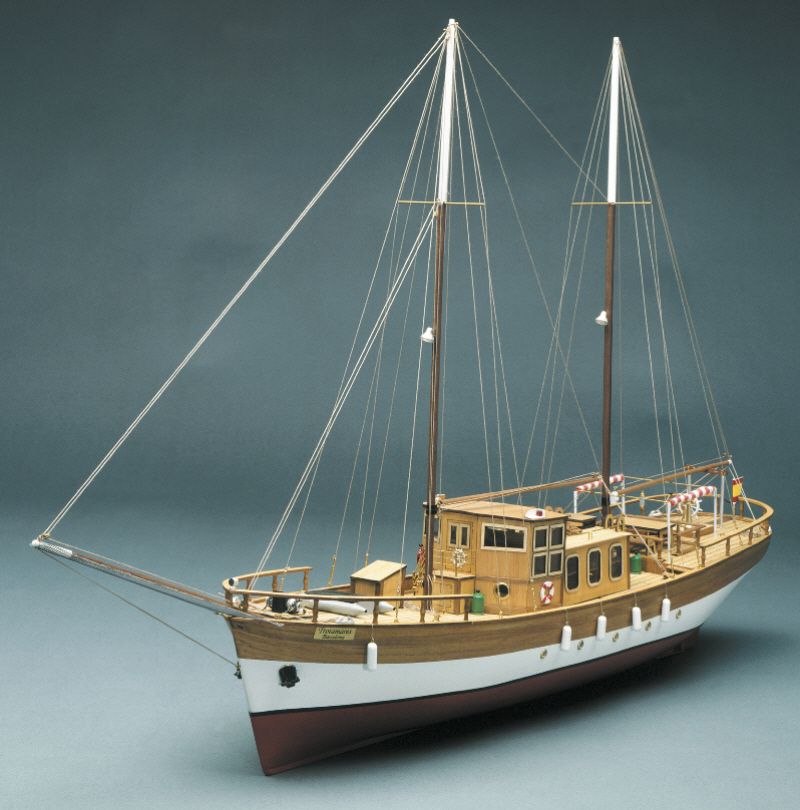 Trotamares Motor Schooner Model Boat Kit - Mantua Models