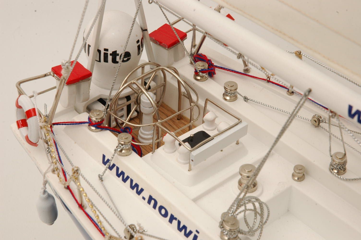 160-6093-Norwich-Union-model-yacht.jpg