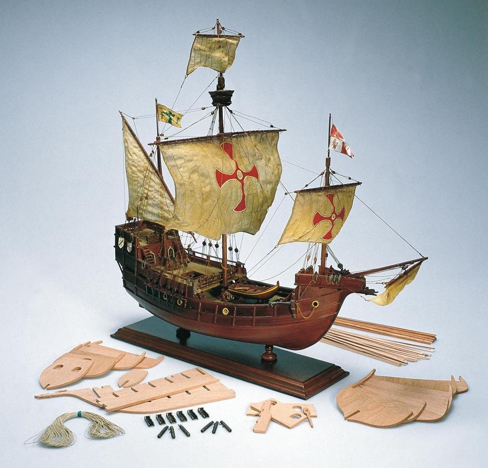 Santa Maria Model Boat Kit - Amati