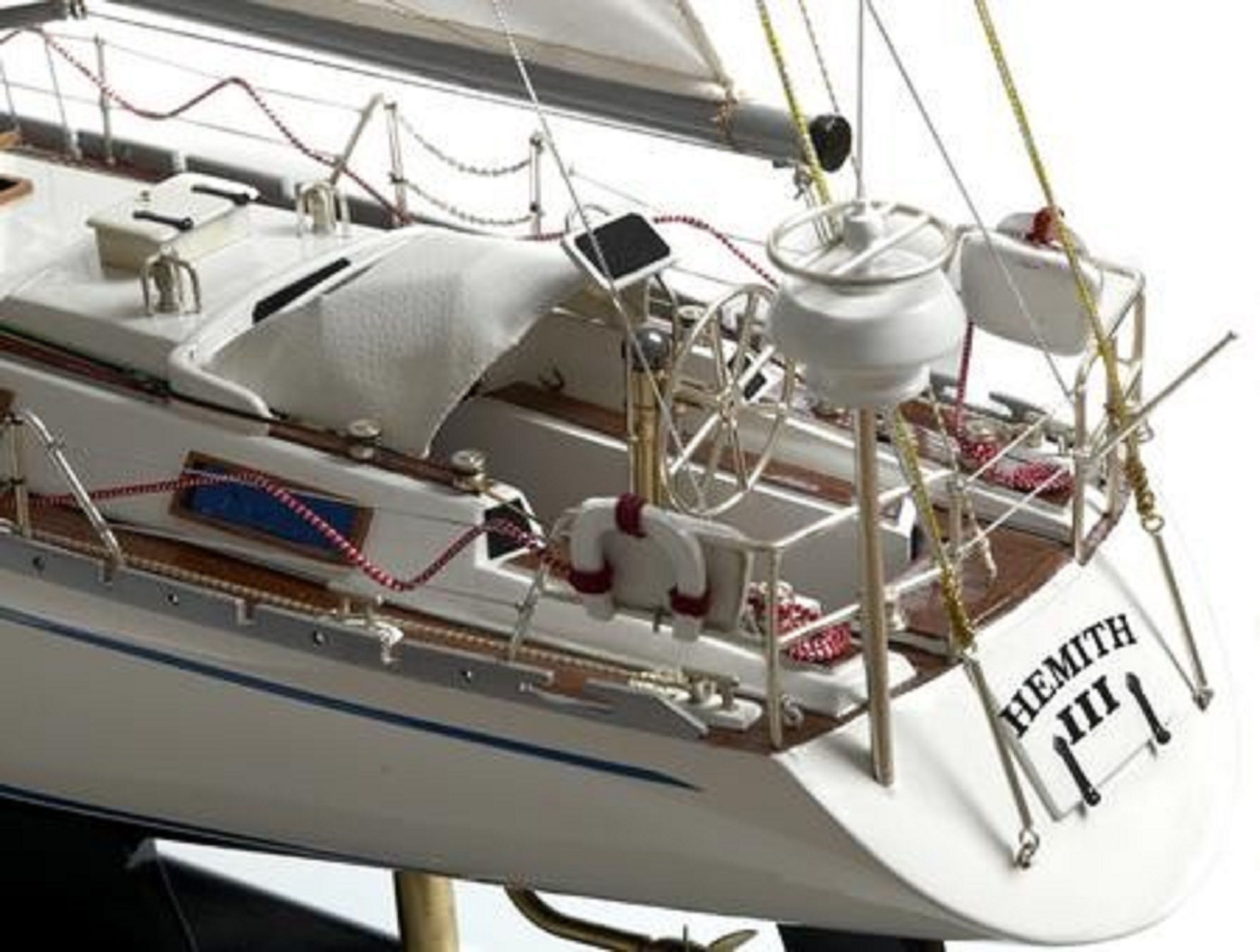165-6857-Hemith-III-model-yacht.jpg