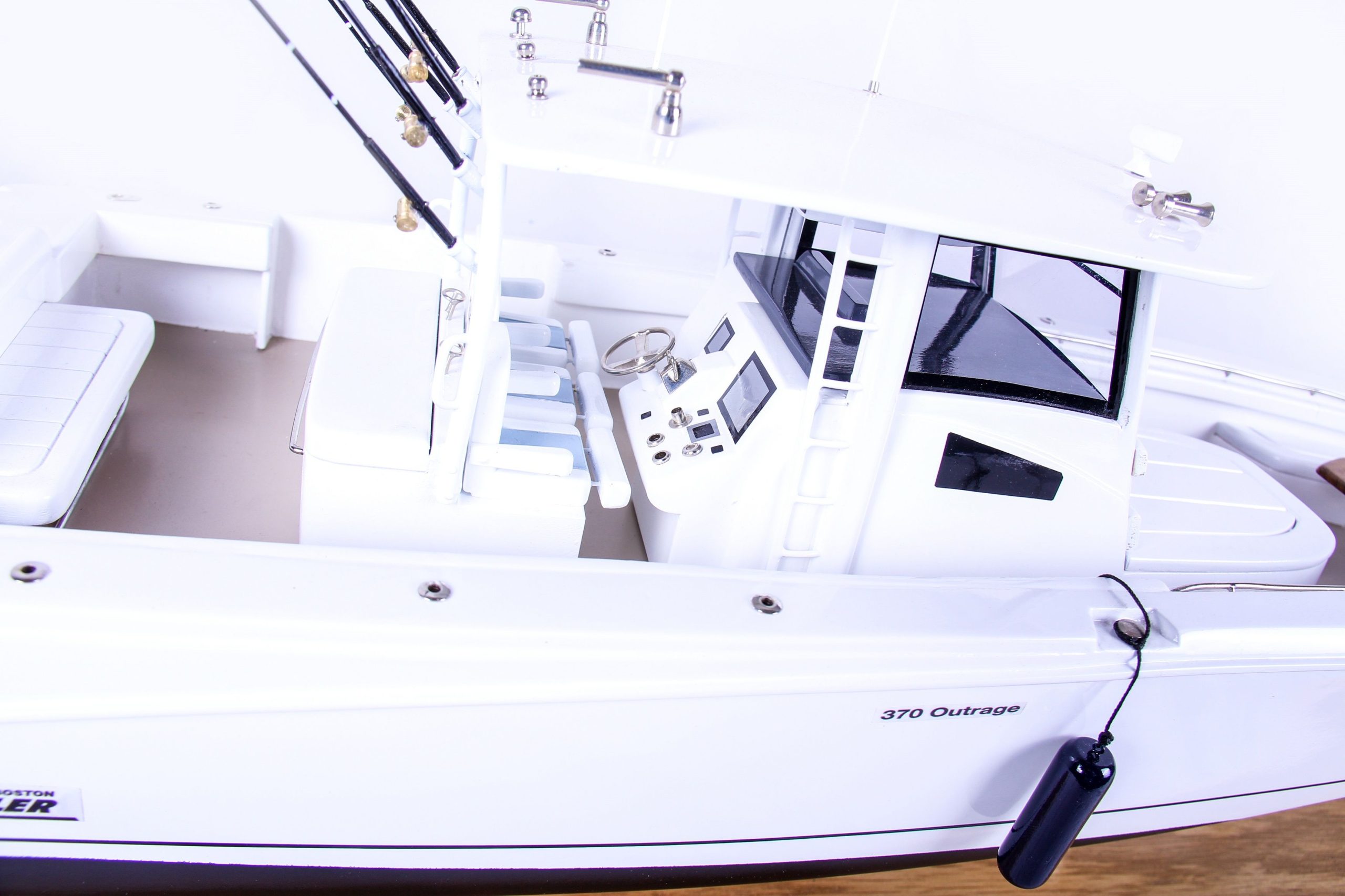 1686-9522-Boston-Whaler-Outrage-370-Model-Boat-scaled-1.jpg