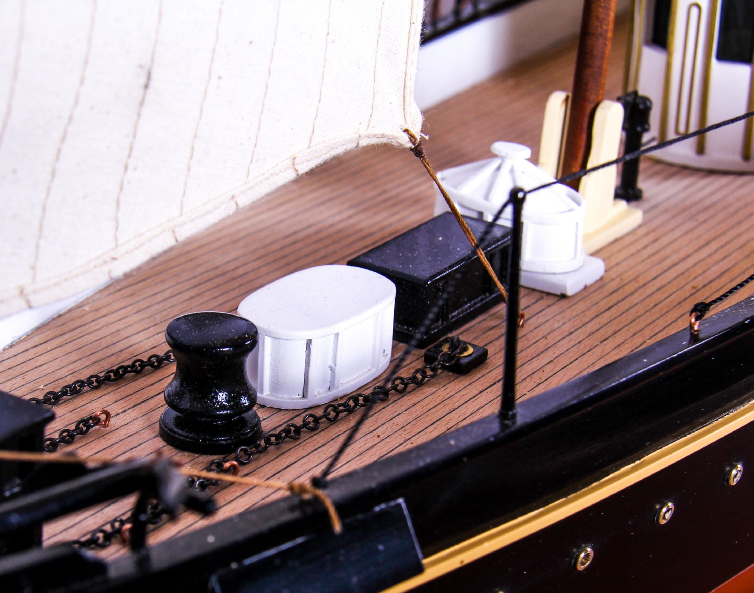 1689-9548-Royal-Yacht-HMS-Alberta-scaled-1.jpg