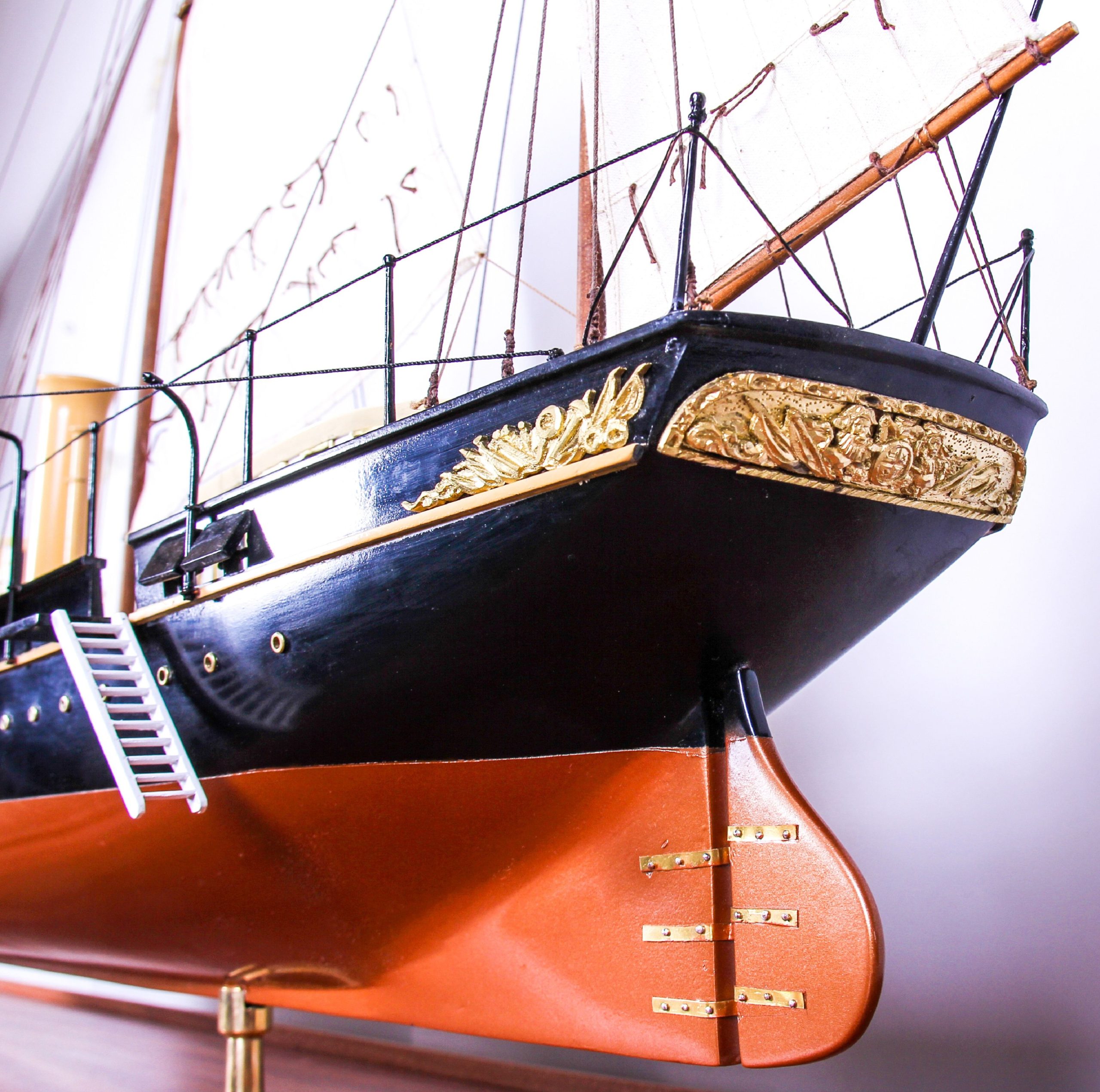 1689-9558-Royal-Yacht-HMS-Alberta-scaled-1.jpg