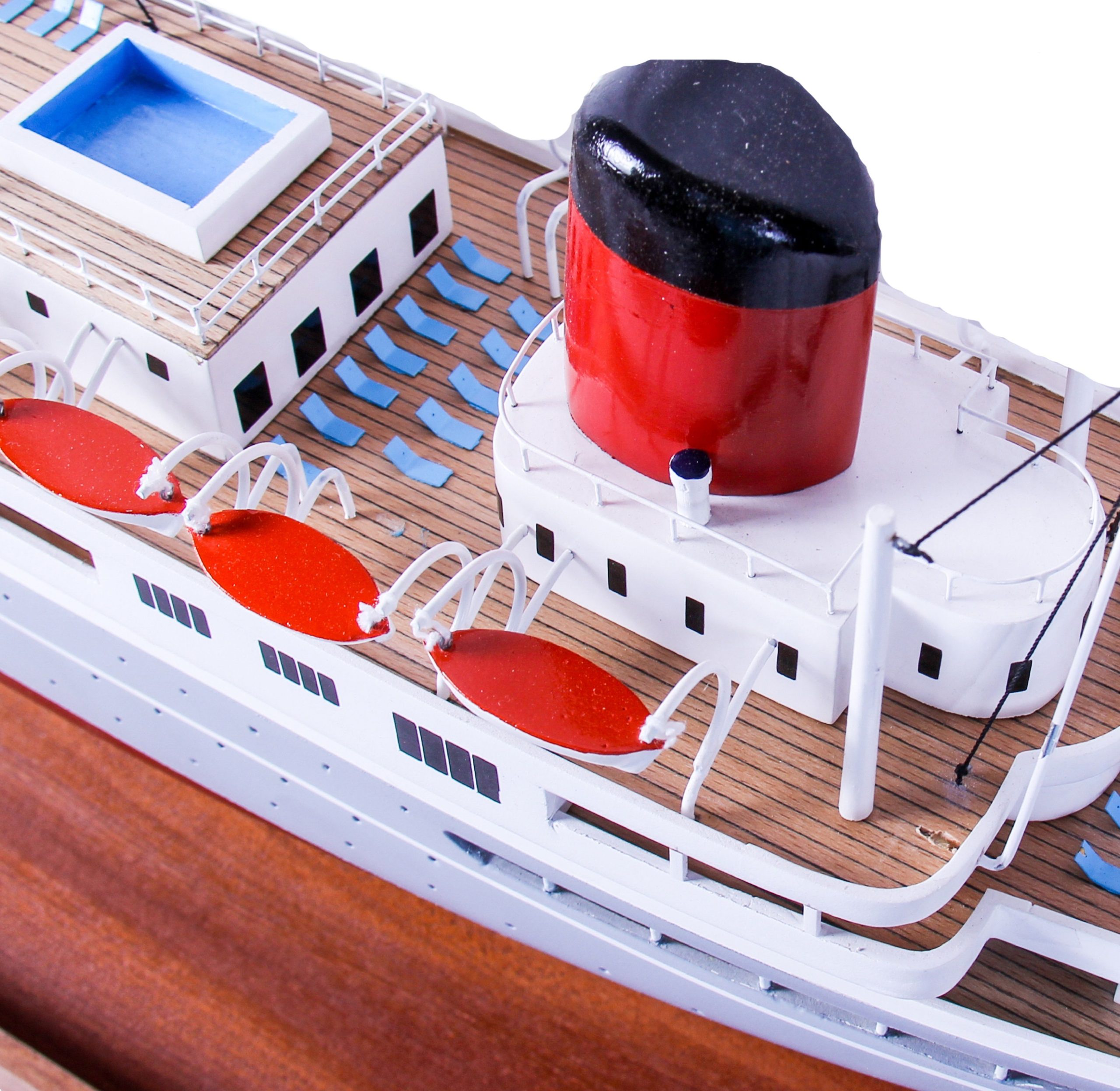 1691-9572-Southern-Cross-Passenger-Liner-scaled-1.jpg