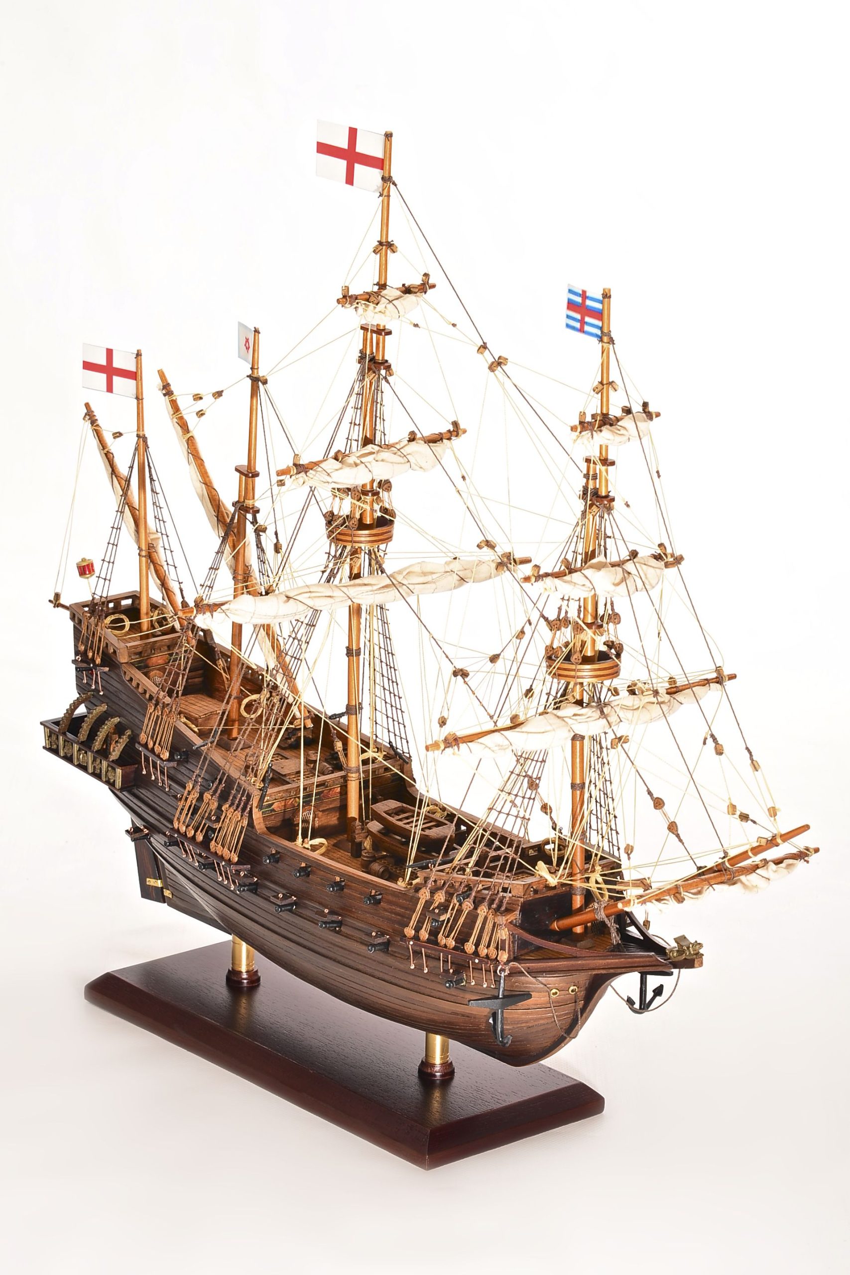 1803-10769-Hms-Revenge-Model-Ship-scaled-1.jpg