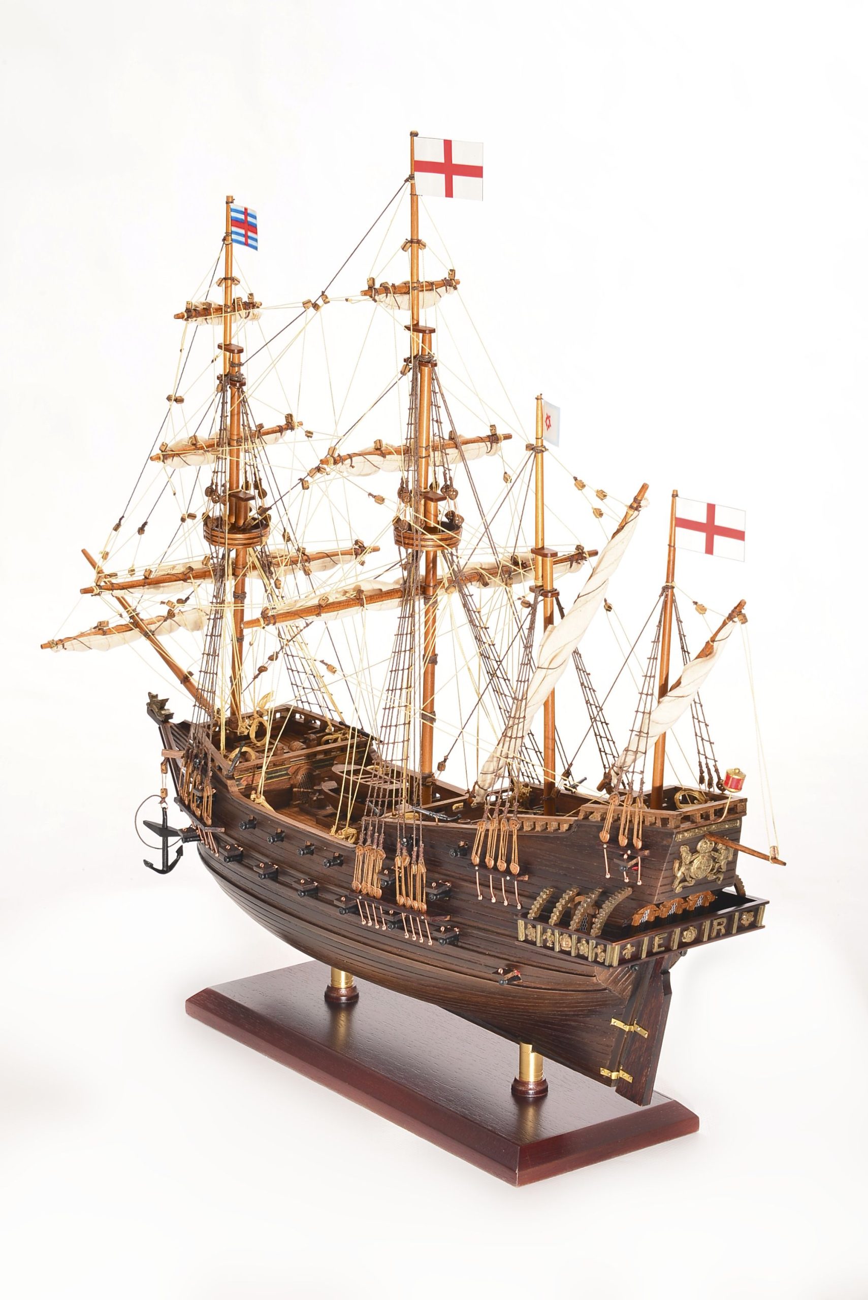 1803-10771-Hms-Revenge-Model-Ship-scaled-1.jpg