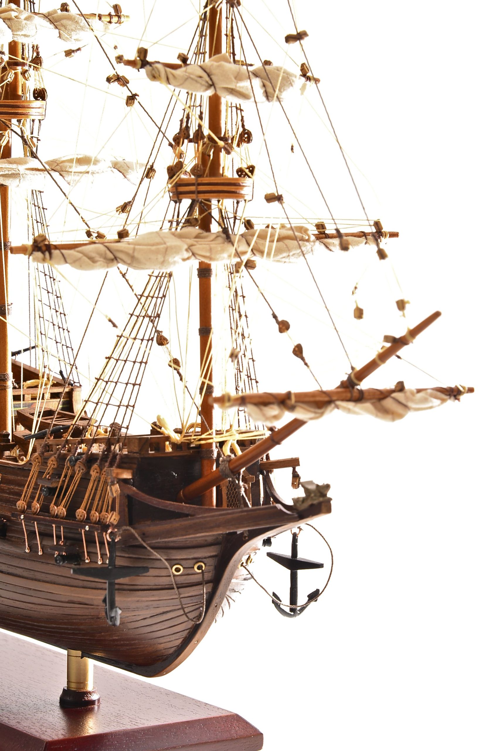 1803-10774-Hms-Revenge-Model-Ship-scaled-1.jpg