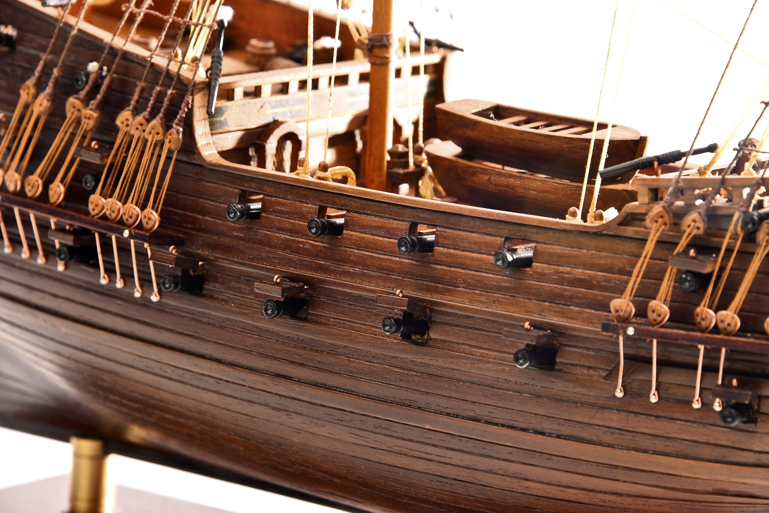 1803-10775-Hms-Revenge-Model-Ship-scaled-1.jpg