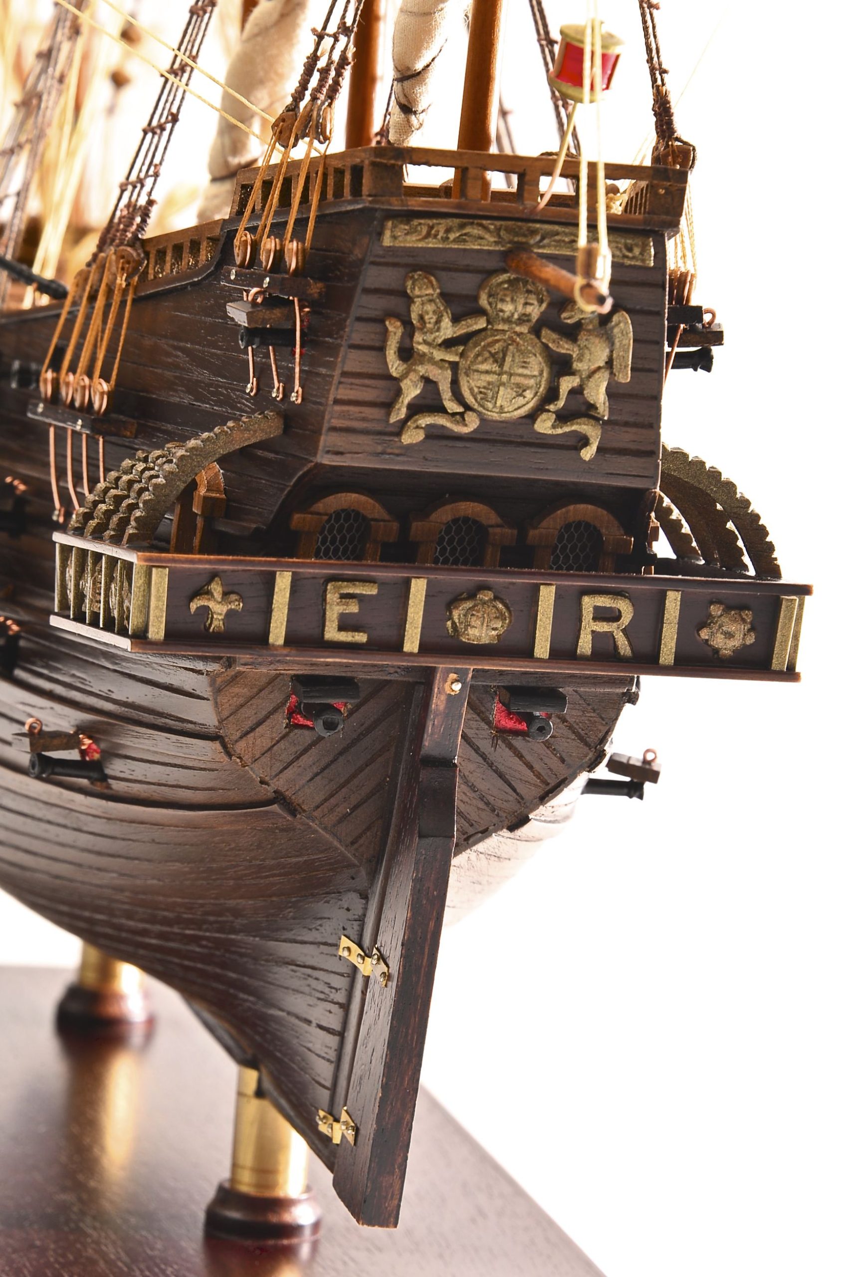 1803-10779-Hms-Revenge-Model-Ship-scaled-1.jpg